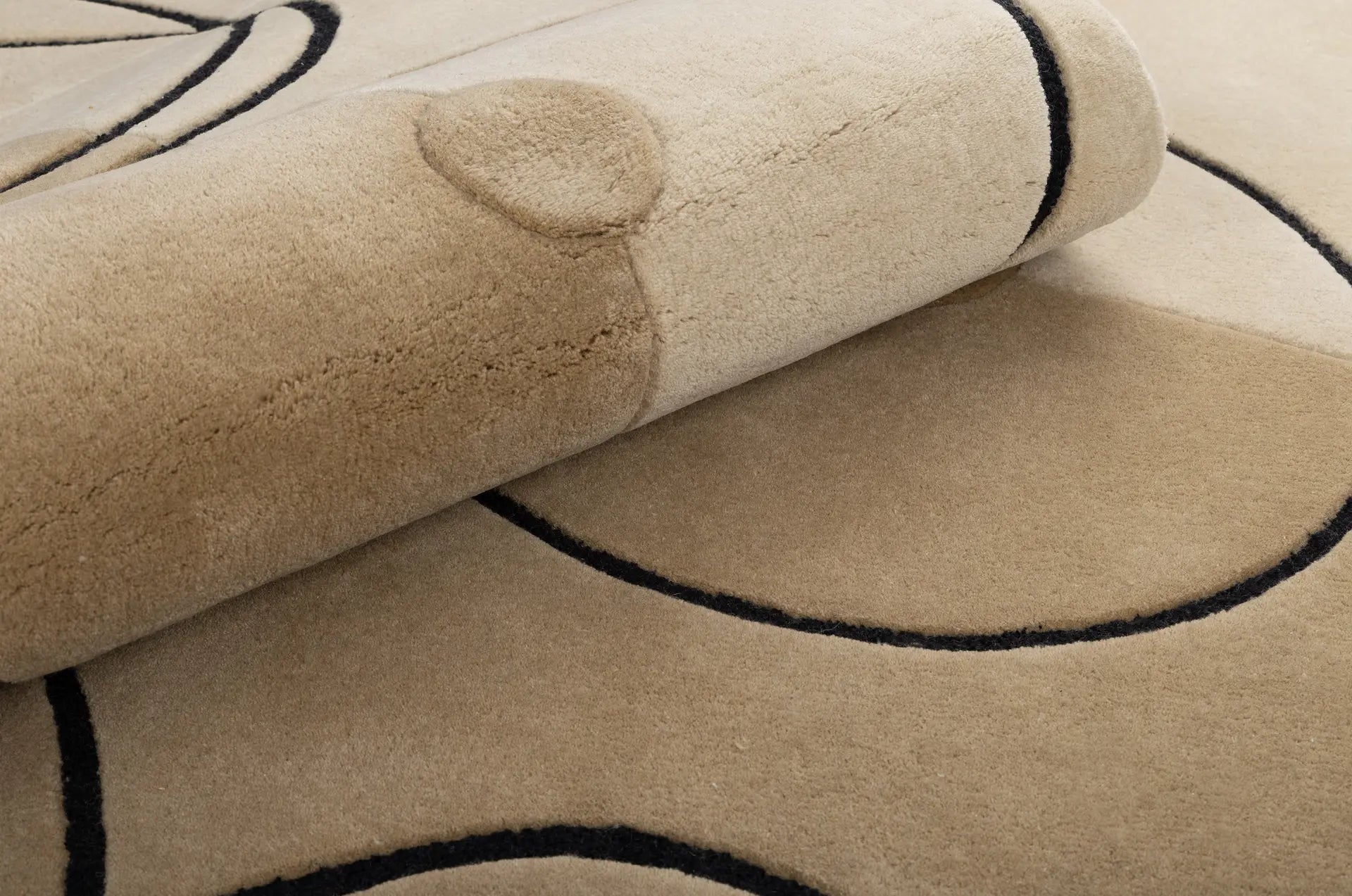 MARSEILLE Beige Rug with Brown and Black