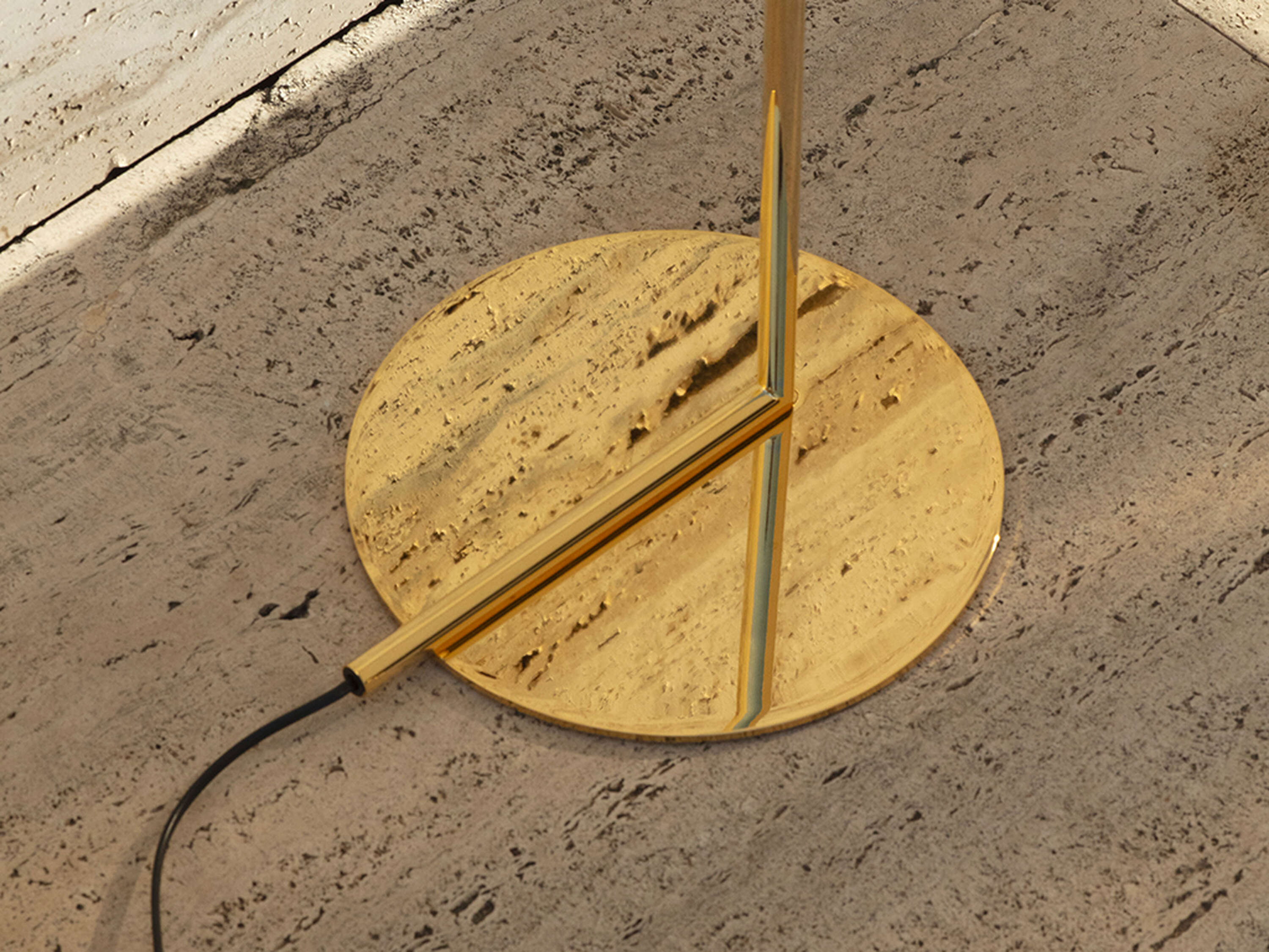 Stehlampe IC LIGHTS 10. JAHRESTAG gold