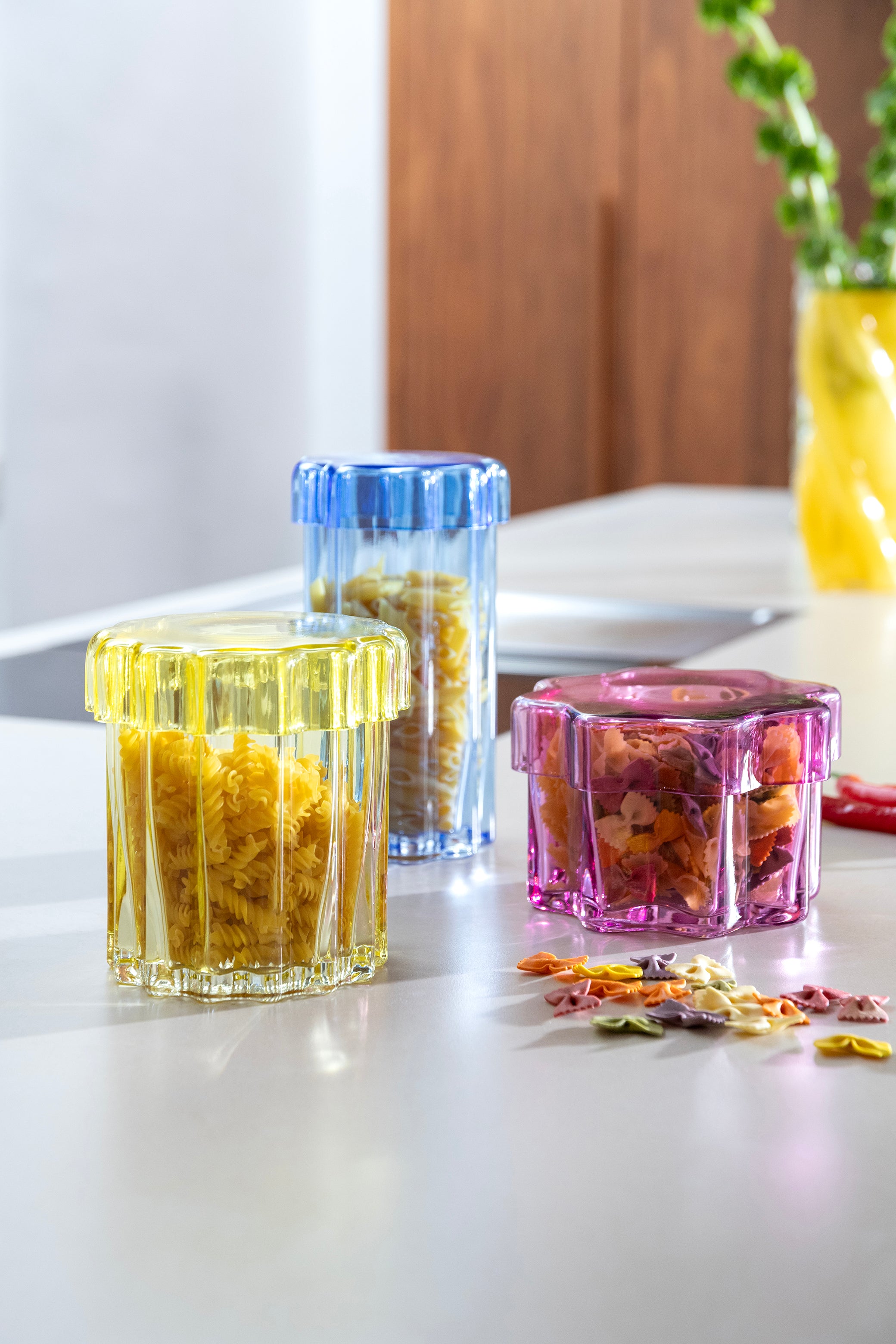 Pink glass container with lid ASTRAL
