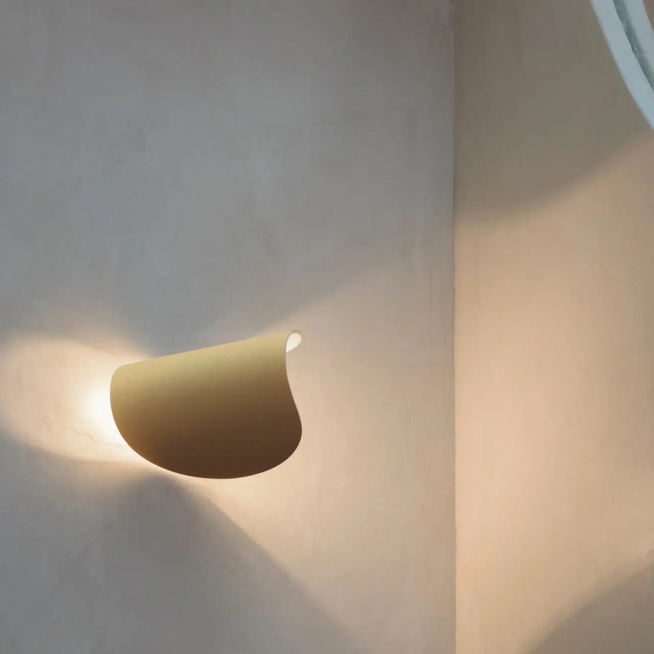Lampa ścienna IO brązowy – metal, Fontana Arte