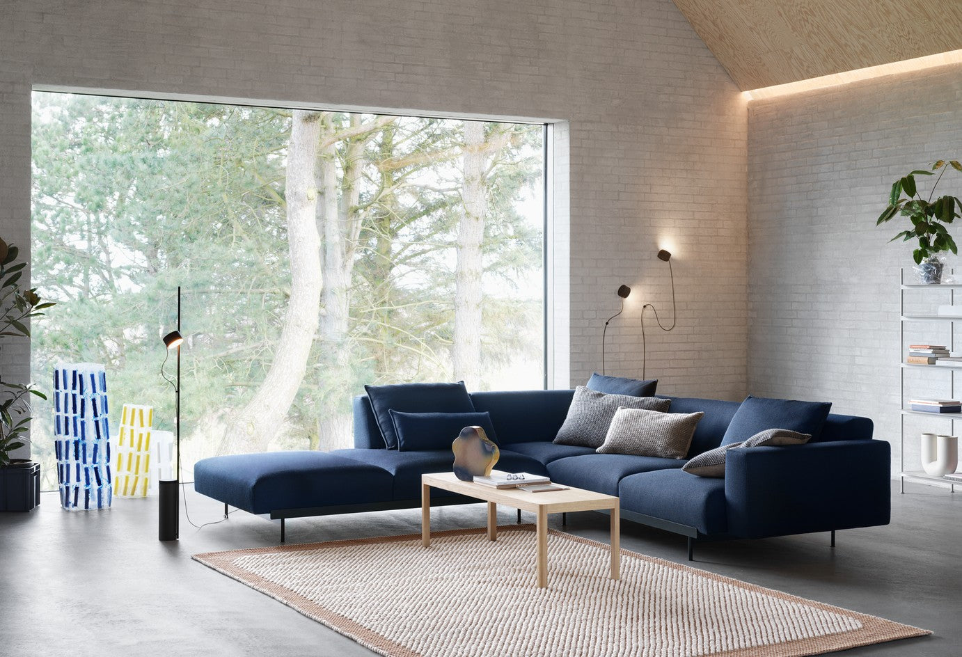 Left-facing open corner sofa IN SITU upholstered