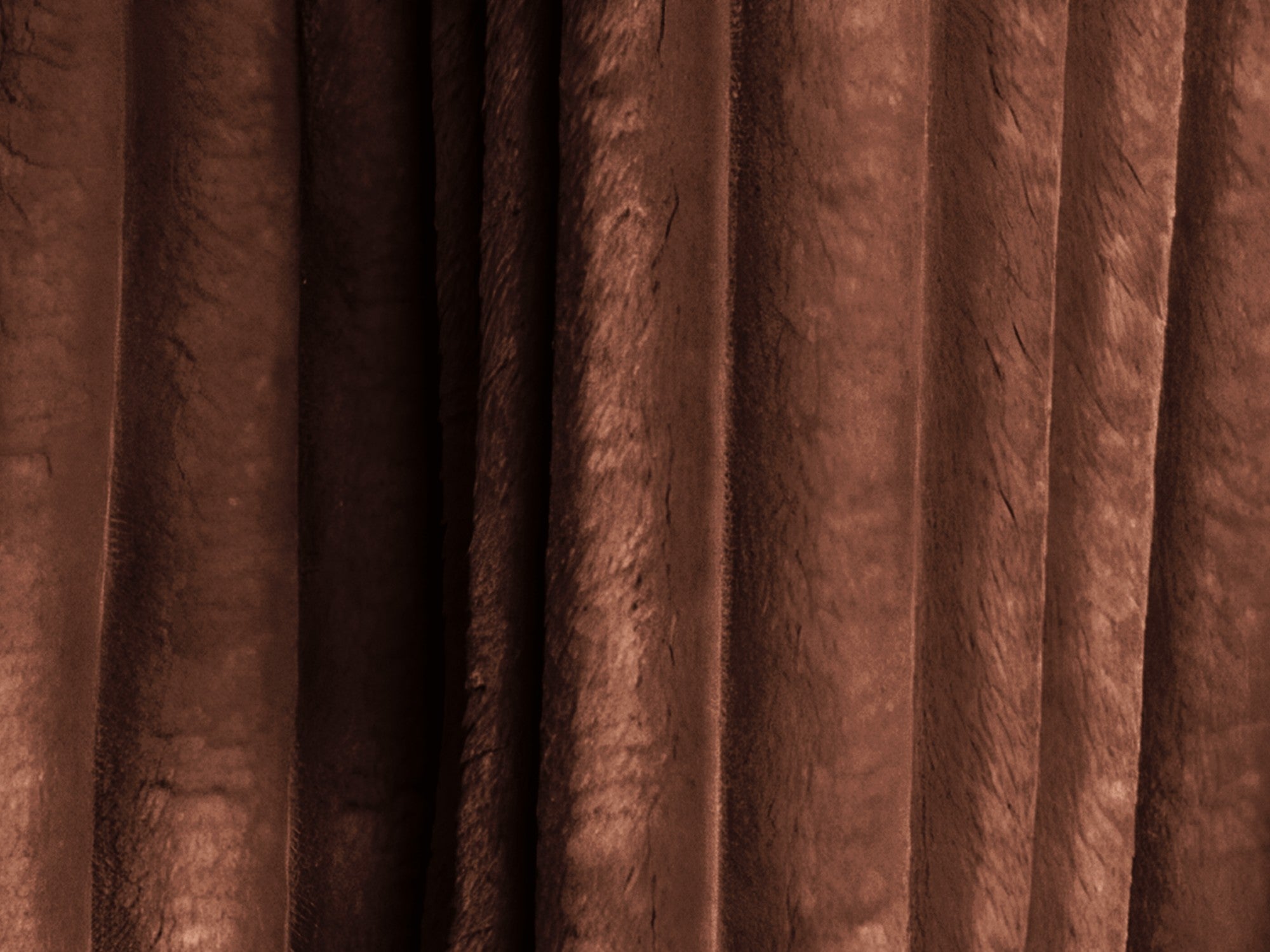 Rechtsseitige Schlafcouch KONA terrakotta Cord