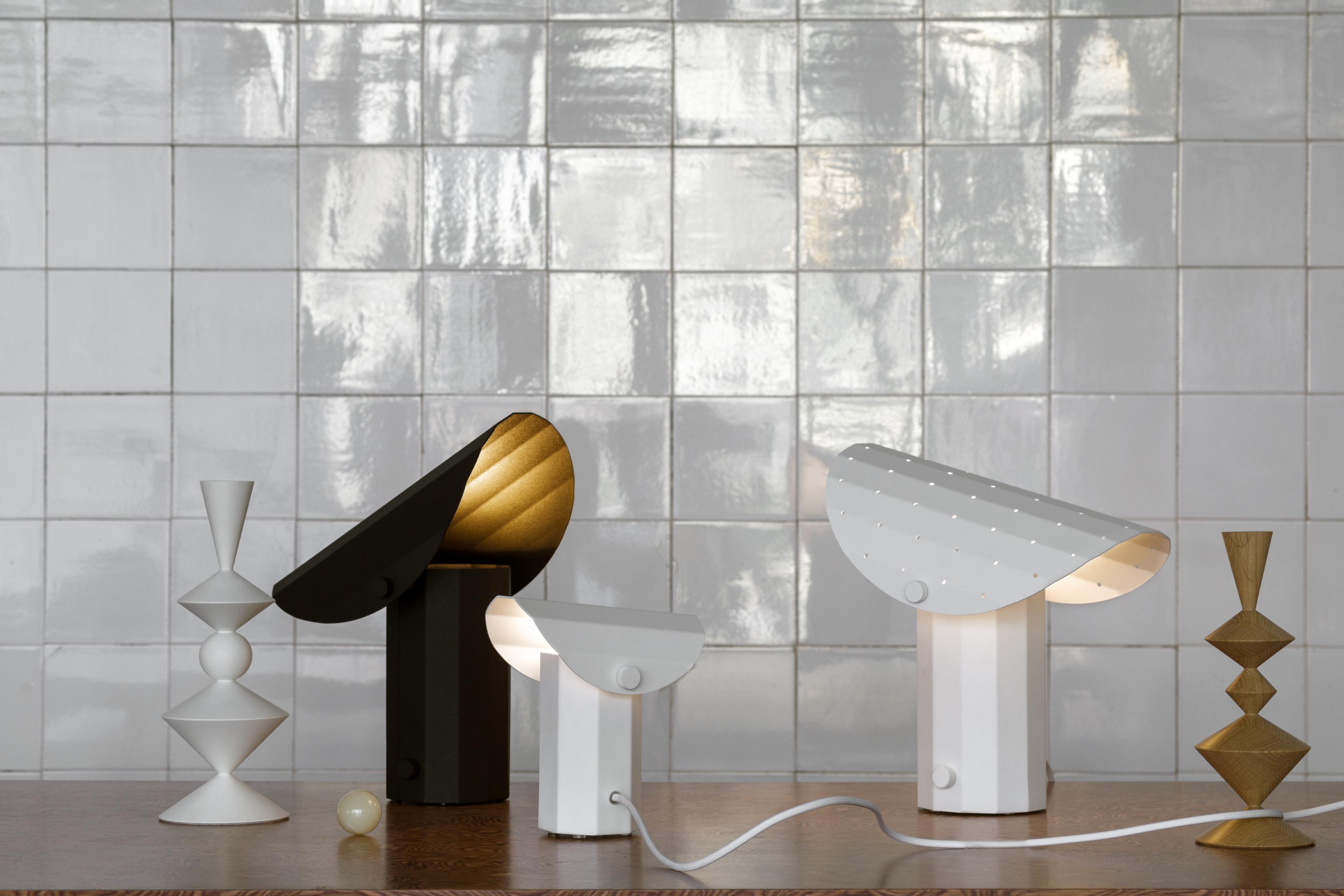 APOLIN black table lamp