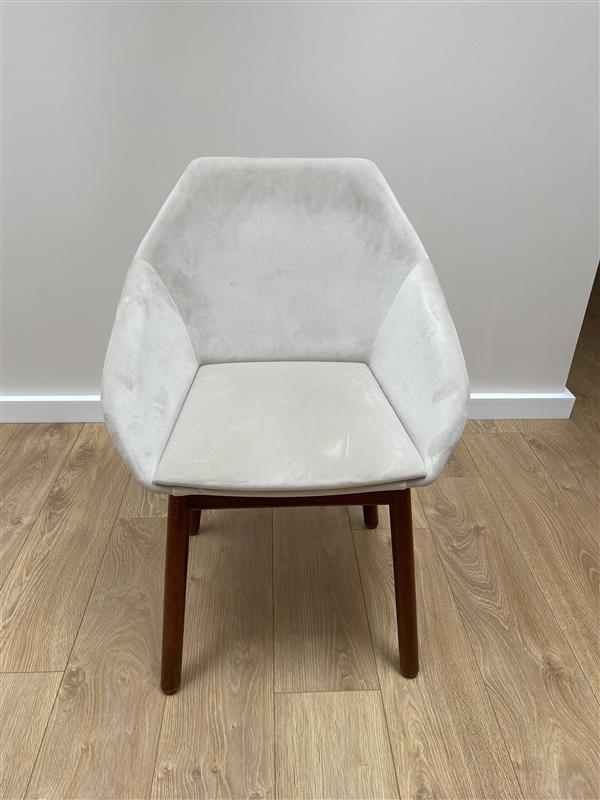 TUK 1 chair in light beige with antique walnut - display model