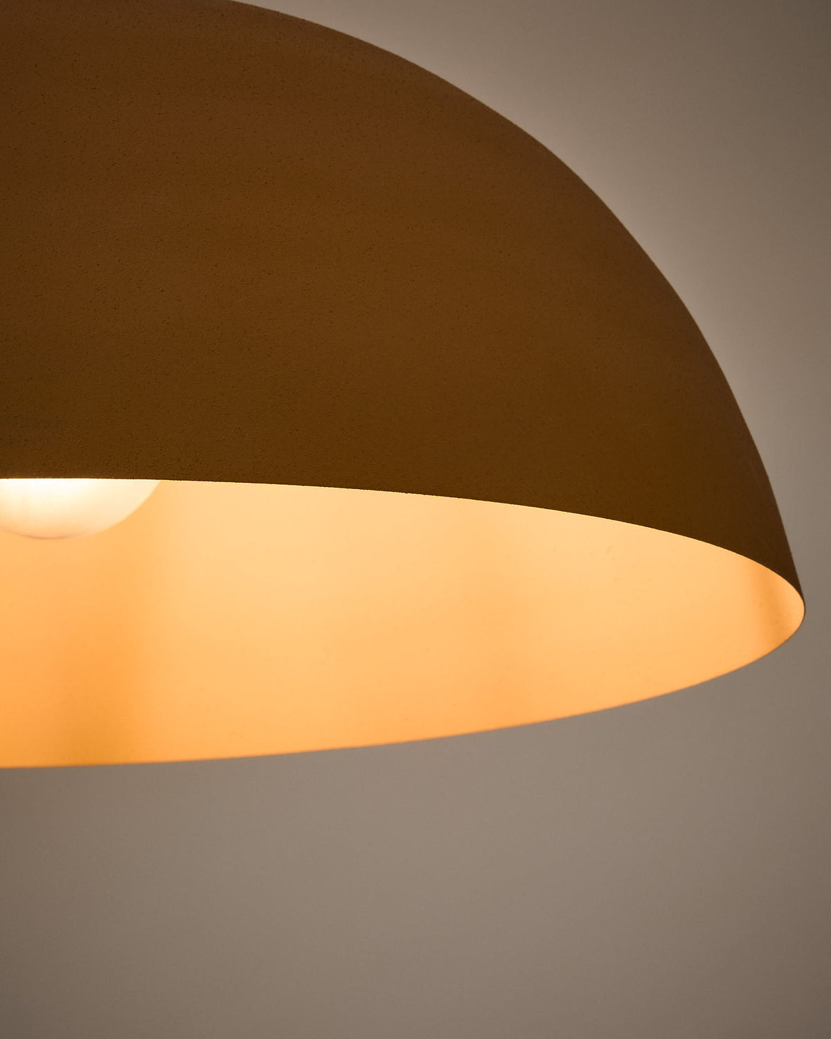Lampa wisząca NIBLA terakotowy metal – ujęcie 5