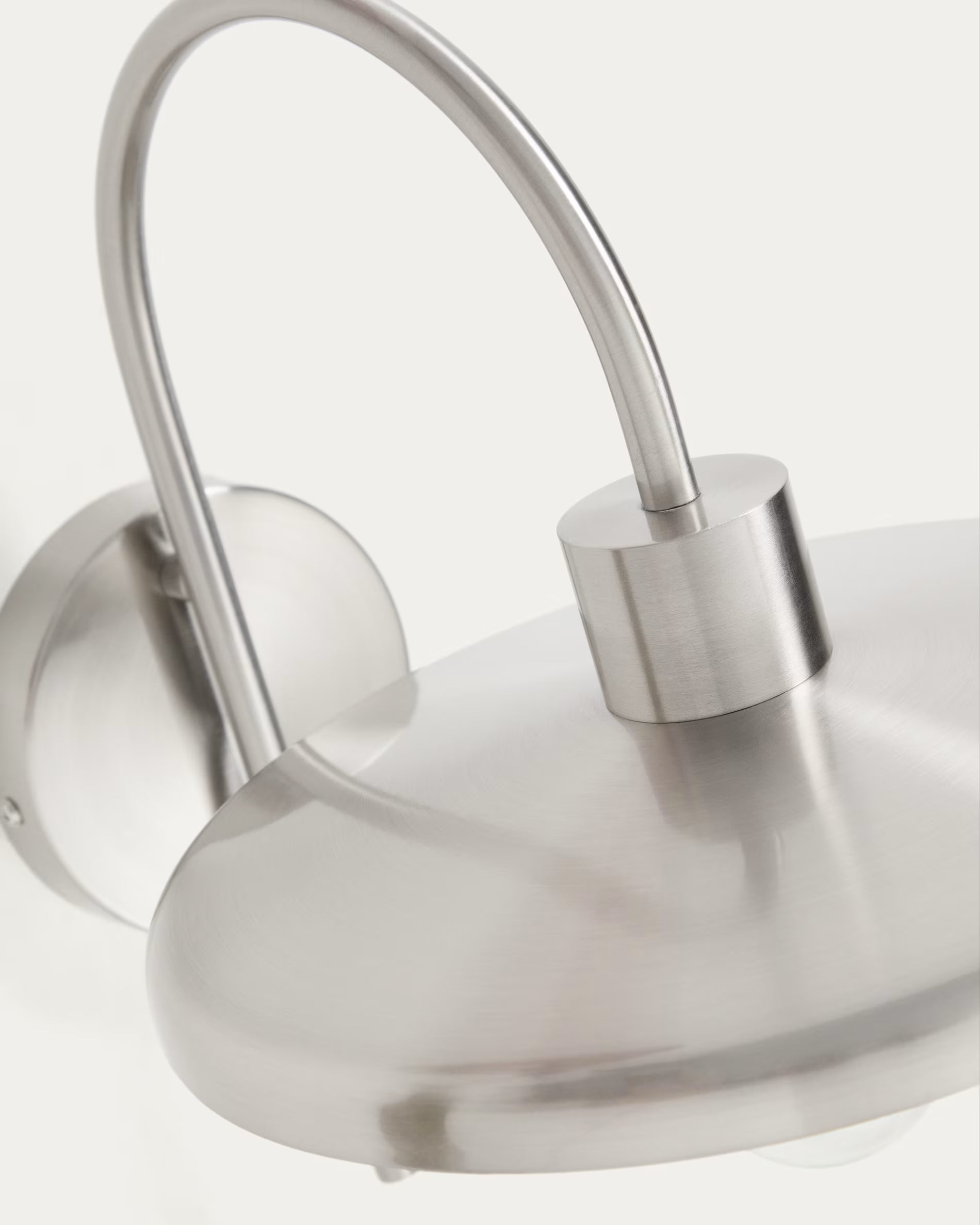 NUVIRA Wall Lamp Silver