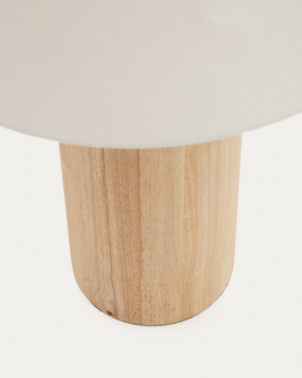 Lampa podłogowa MARGA naturalne lite drewno z białym abażurem – ujęcie 5
