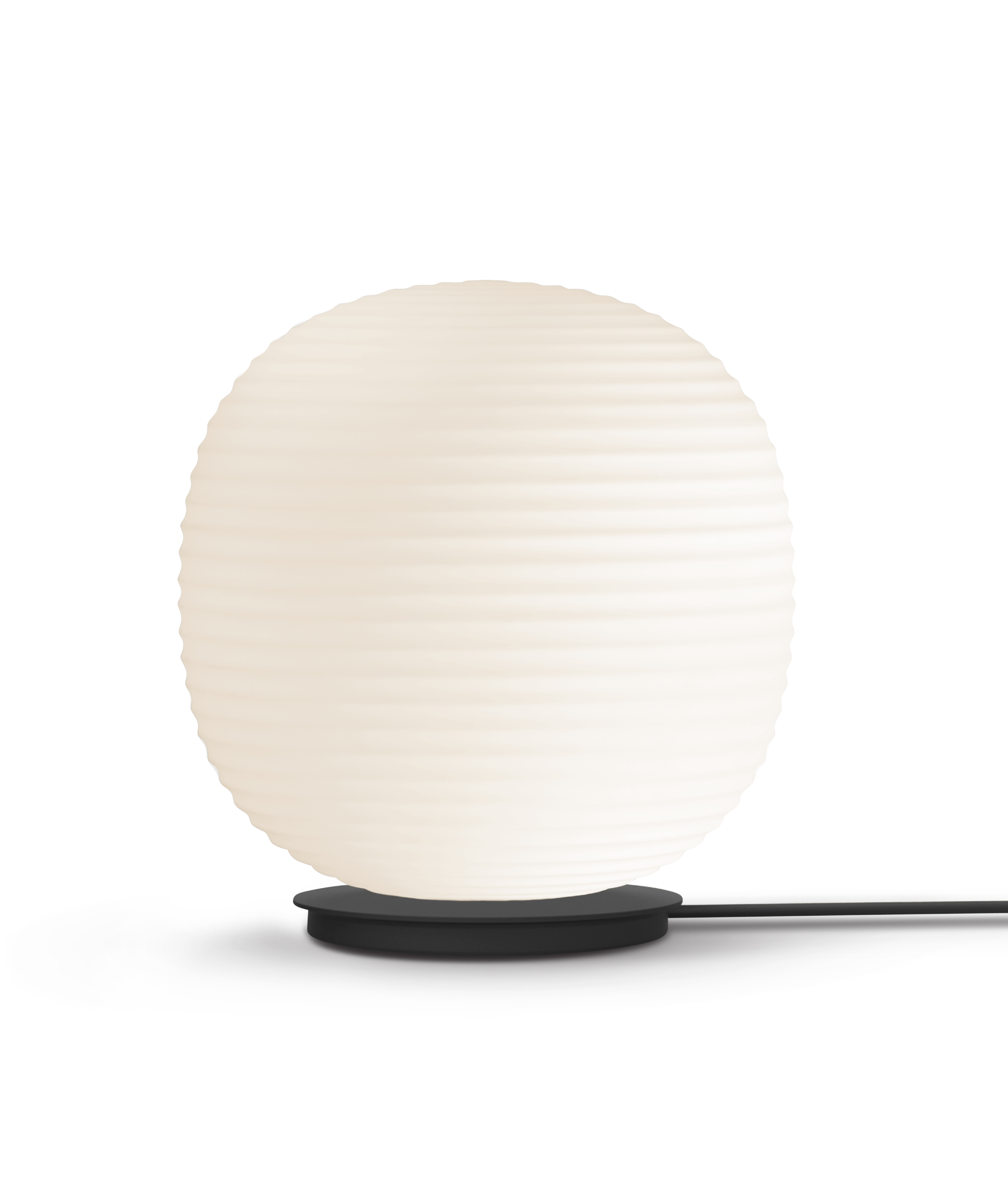 Lantern Globe weiße Stehlampe mit einer schwarzen Basis