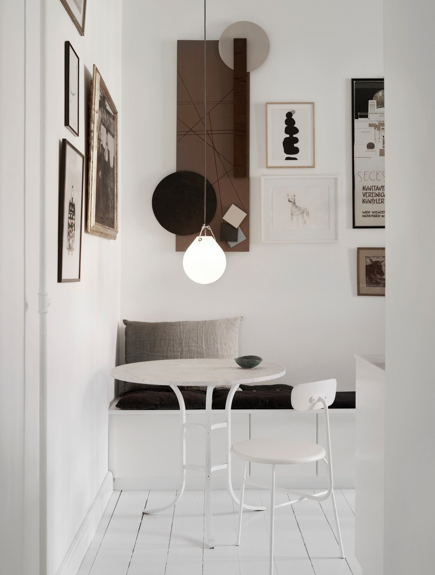 MOSER white pendant lamp