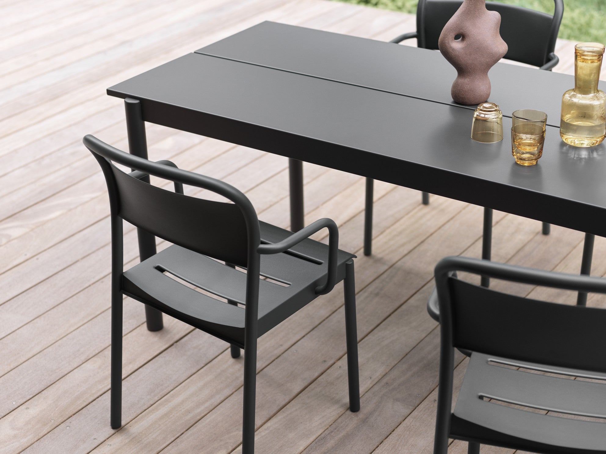 LINEAR Outdoor Armchair Black Steel