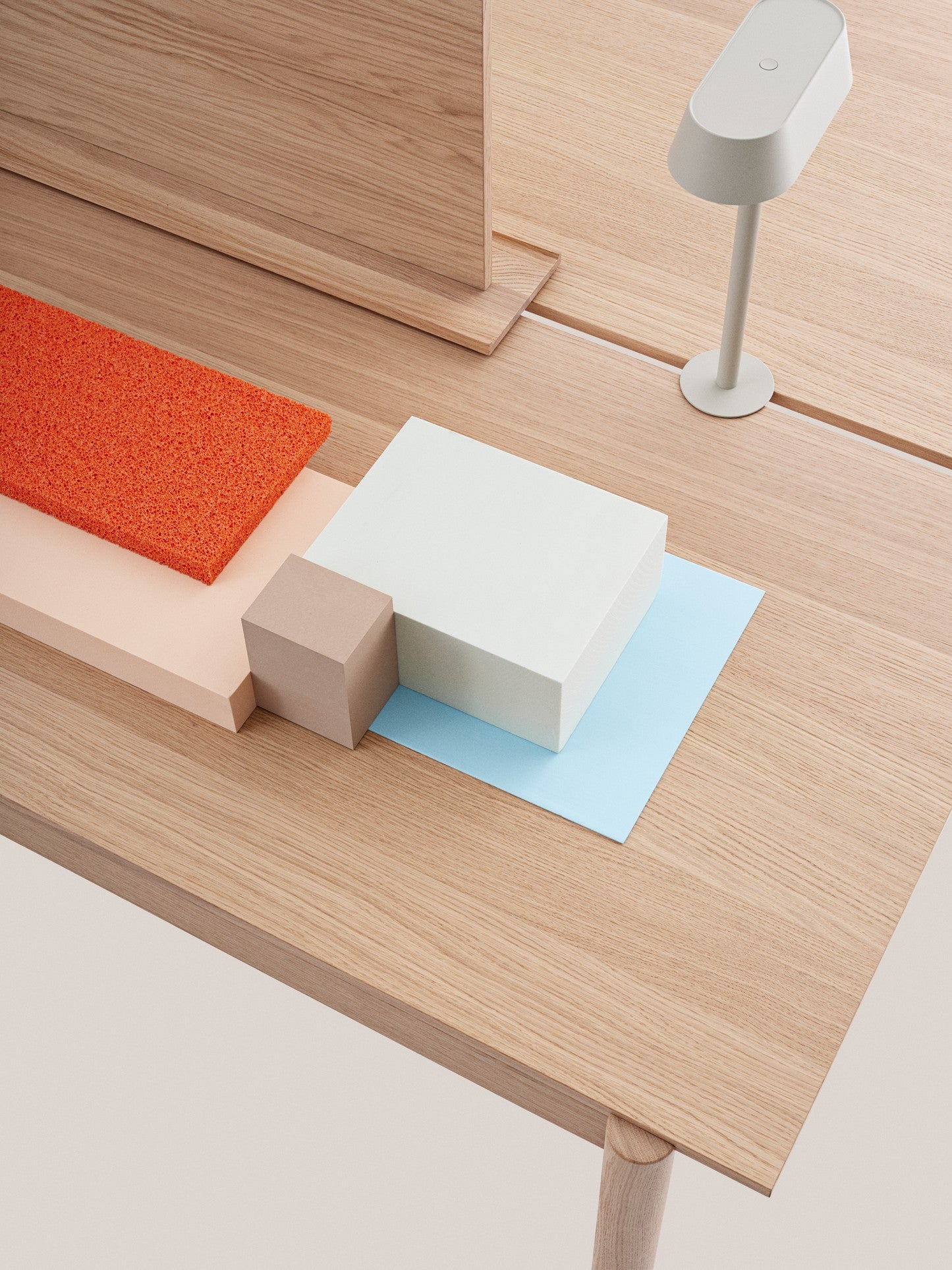 LINEAR SYSTEM Office Table - CONFIGURATION 1 oak veneer