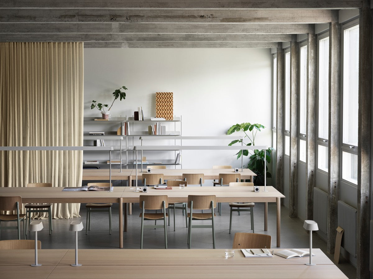 Desk lamp LINEAR light gray