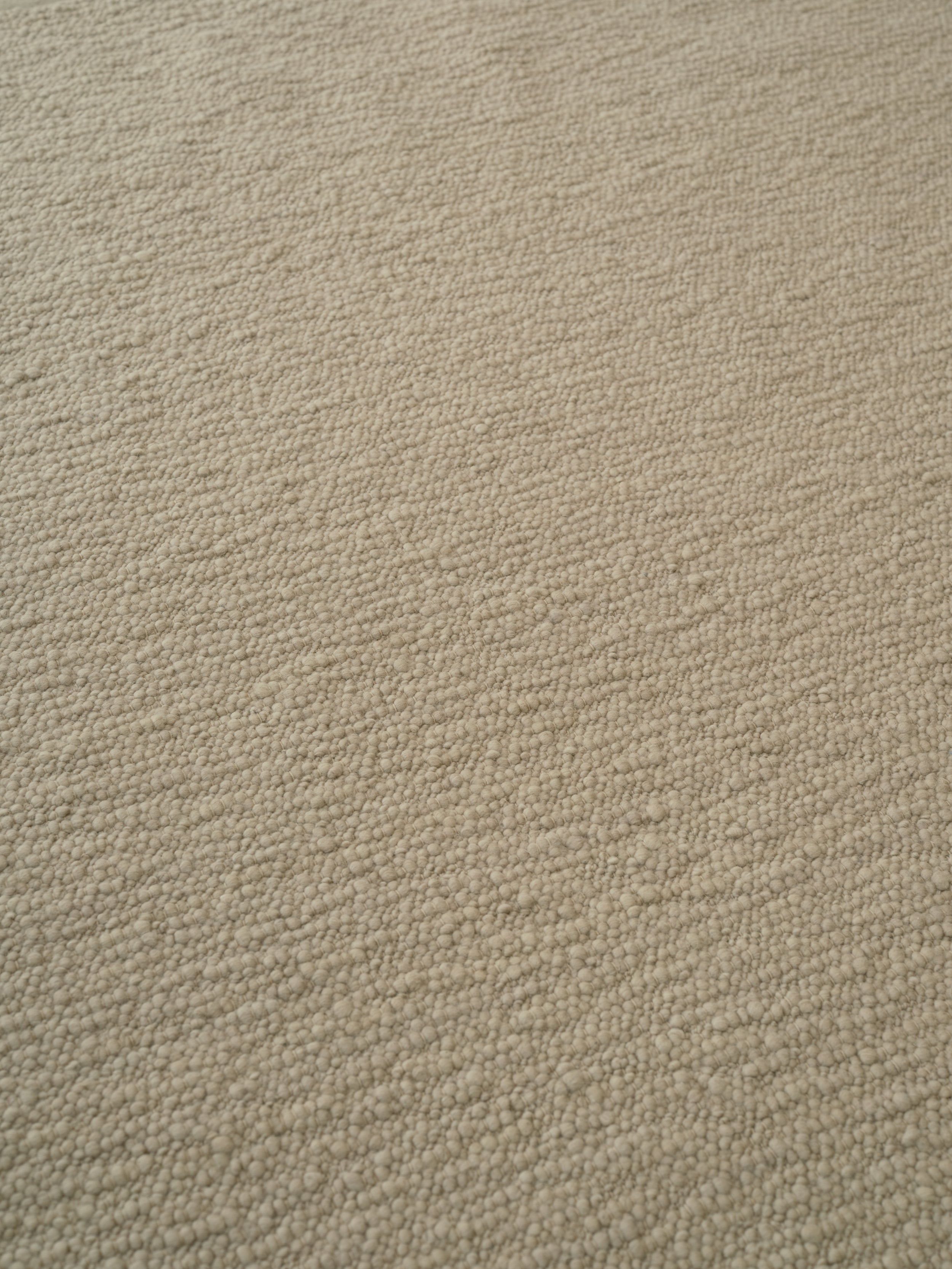 Teppich PEBBLED POEM beige