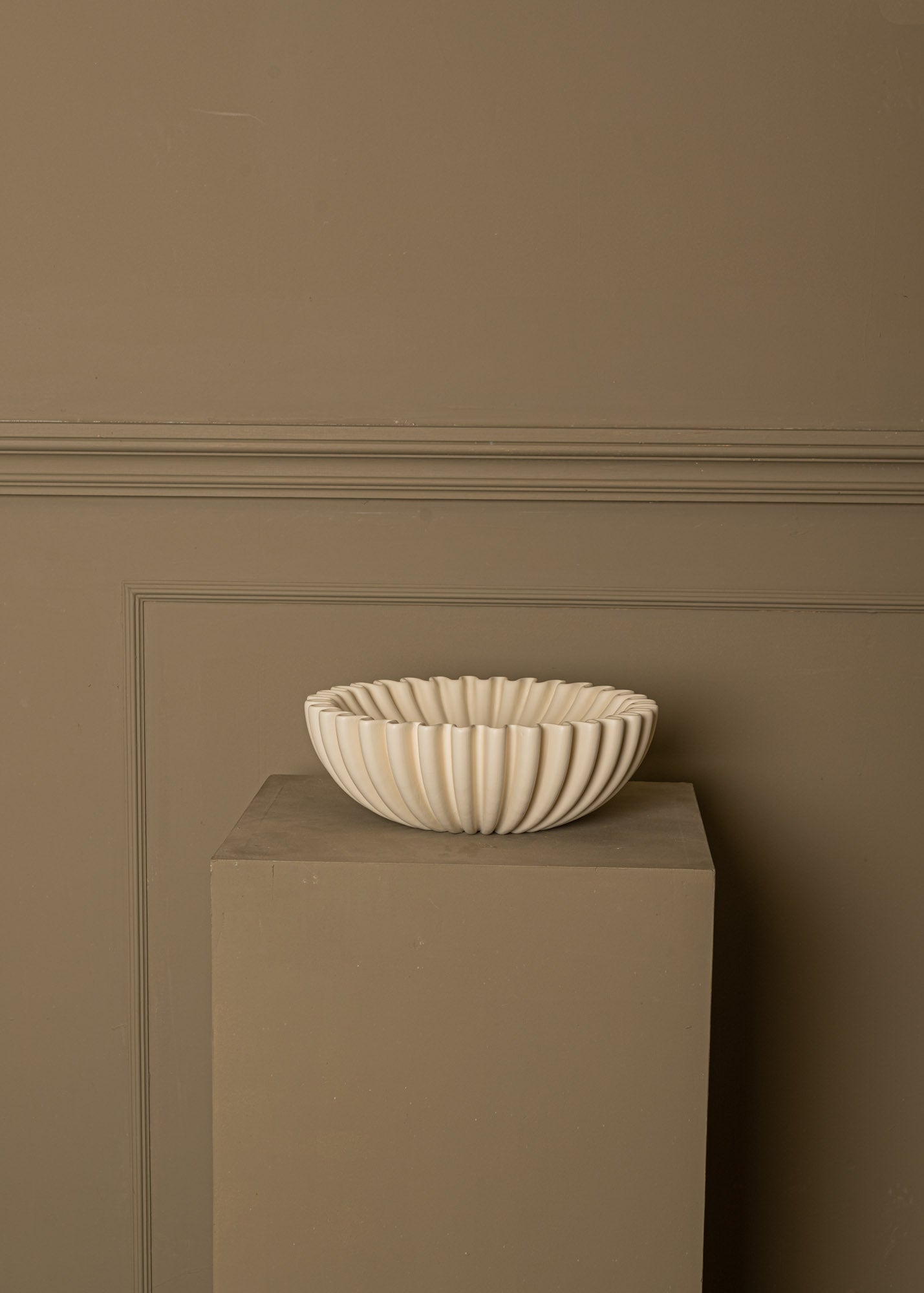 Lotuso Ecru Ceramic Bowl