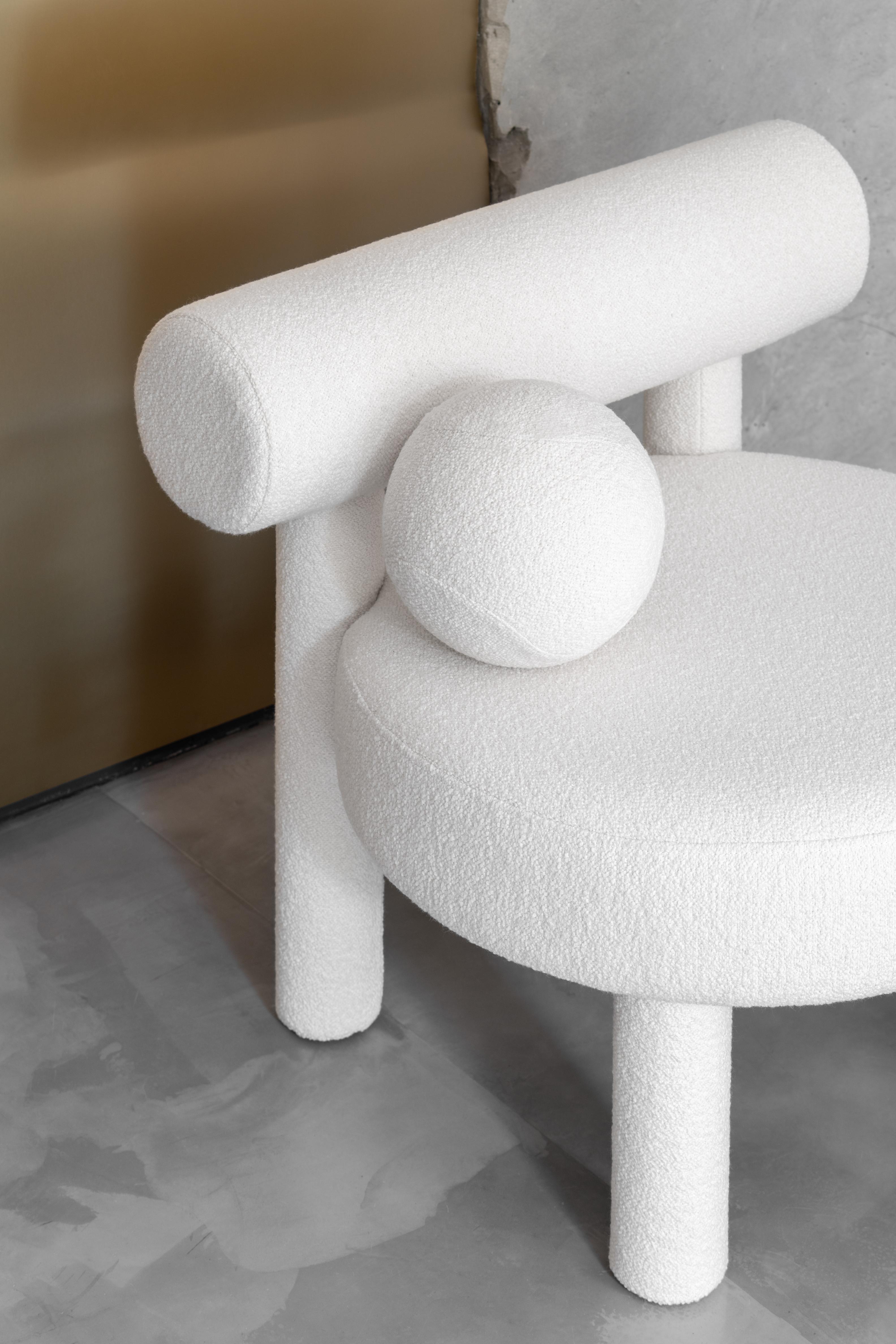 Upholstered Armchair GROPIUS CS1