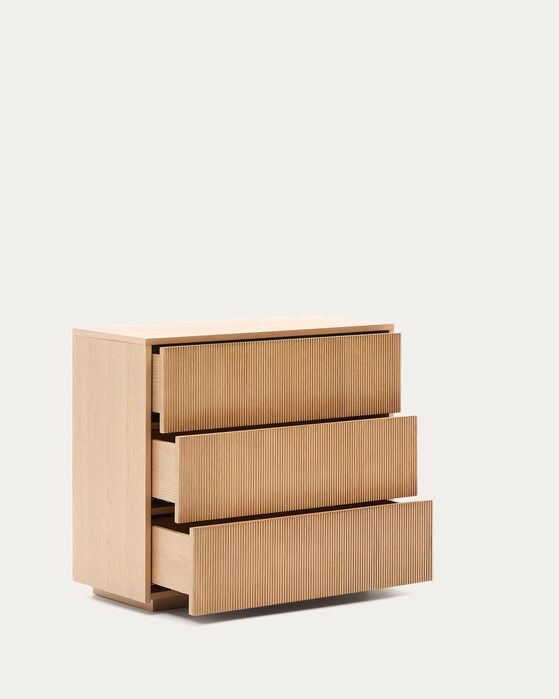 HELVINE Oak Veneer Chest of Drawers