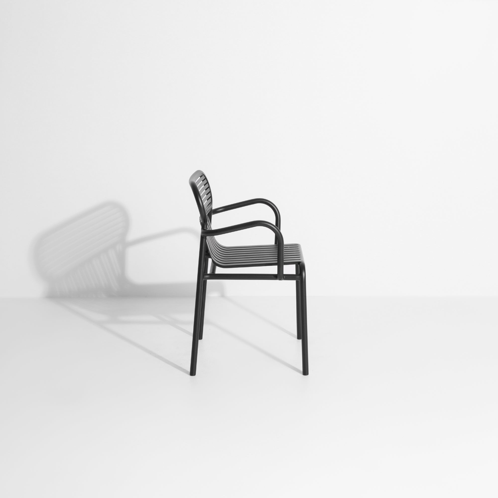 WEEK-END Black Garden Chair with Armrests