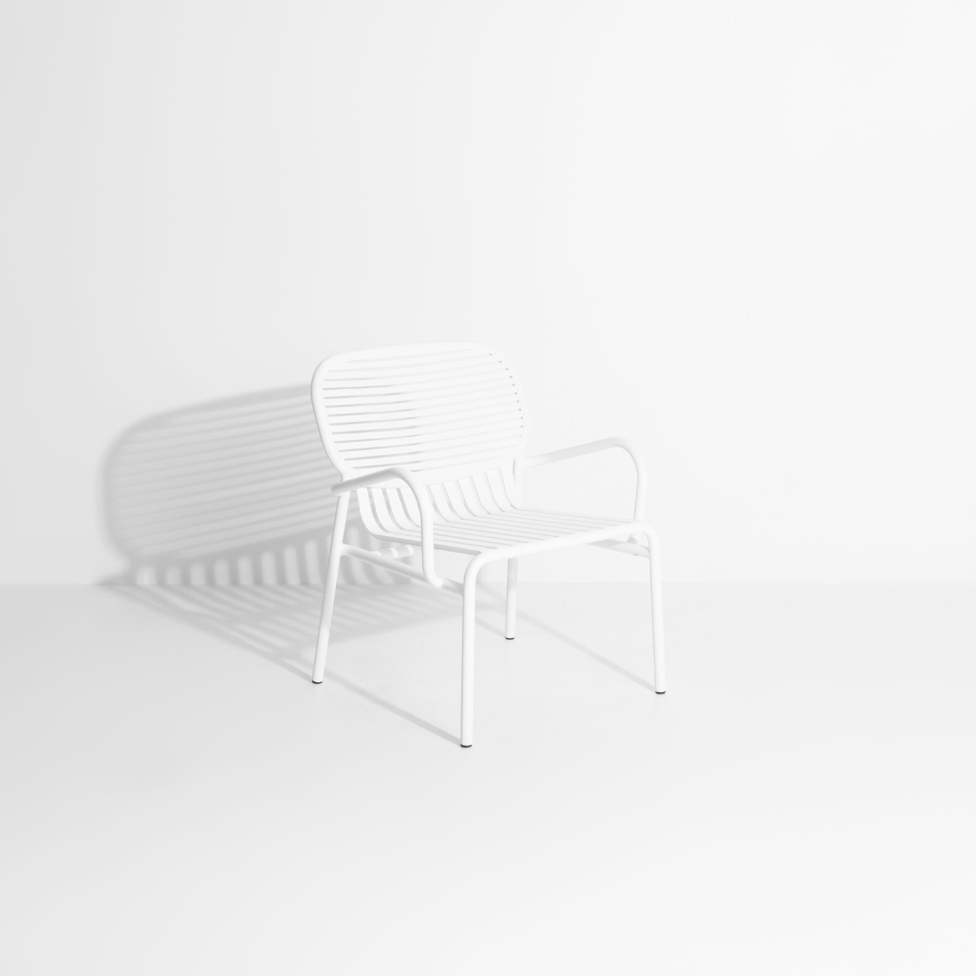 WEEK-END White Garden Armchair