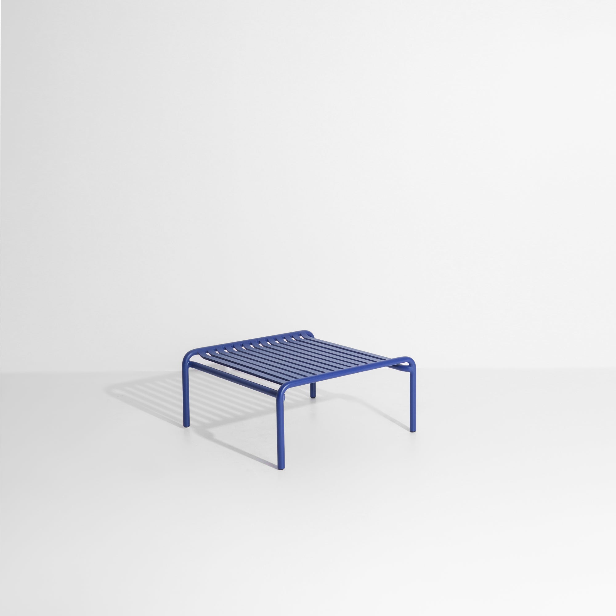 Square outdoor coffee table WEEK-END in dark blue