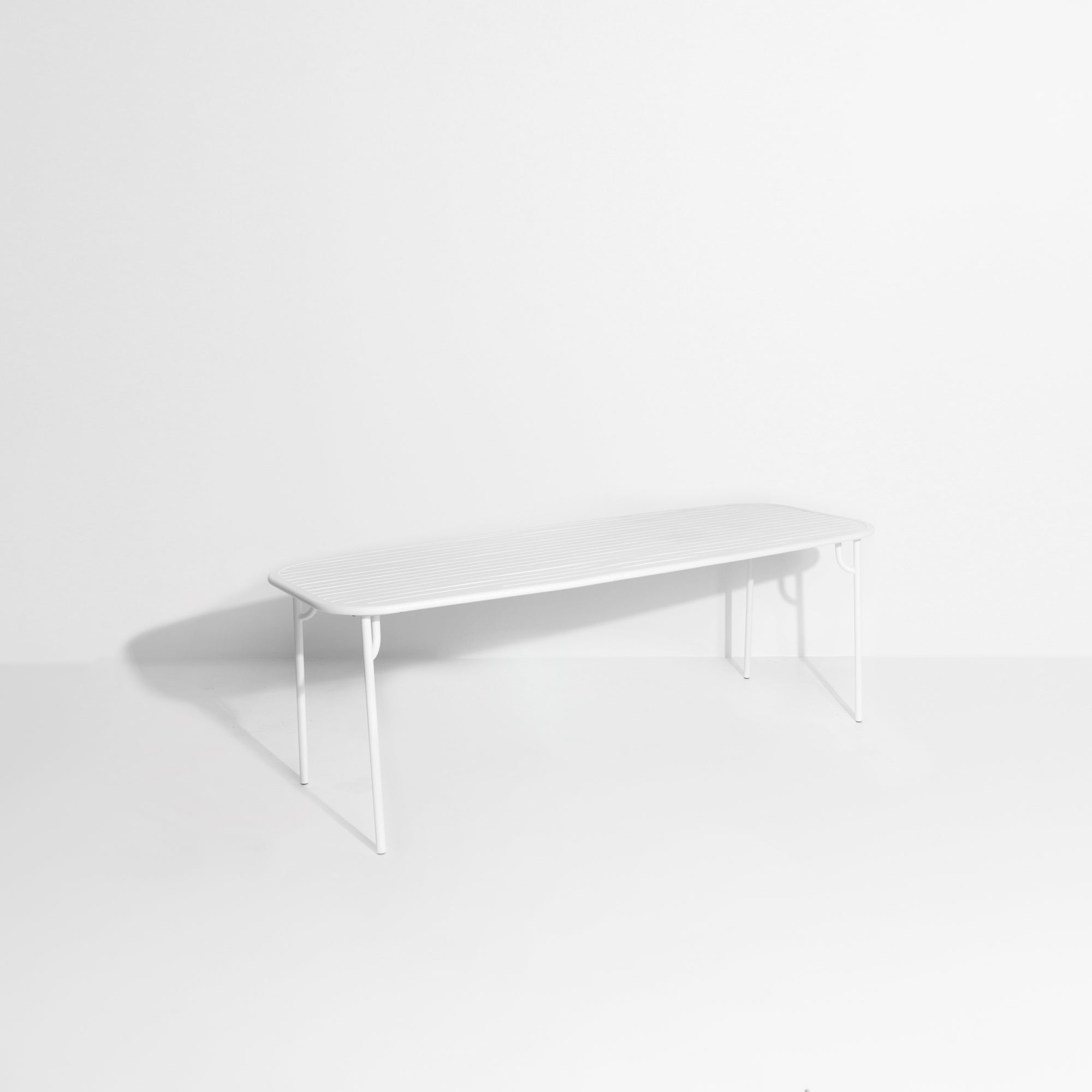 WEEK-END white garden table