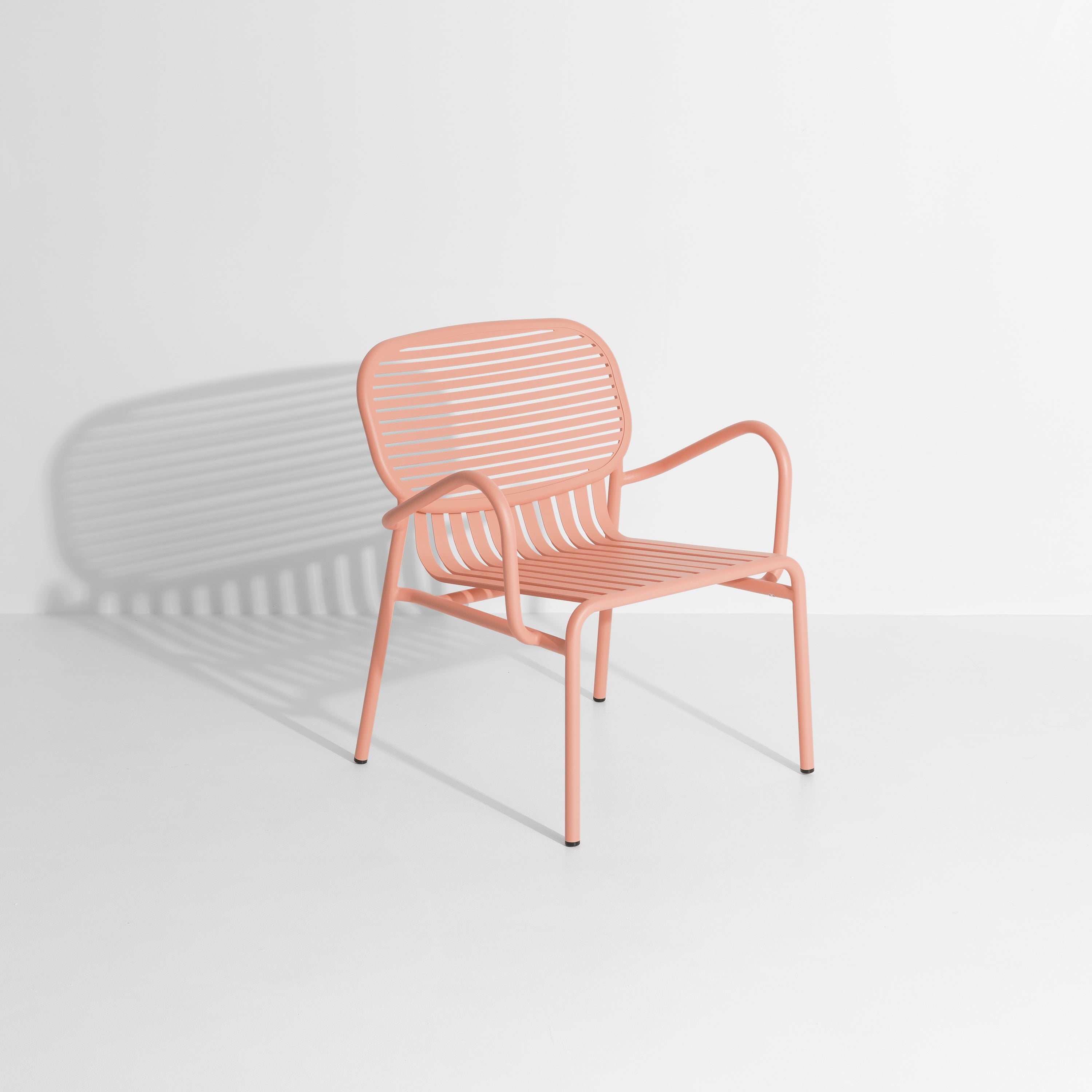 WEEK-END Garden Armchair in Pale Pink