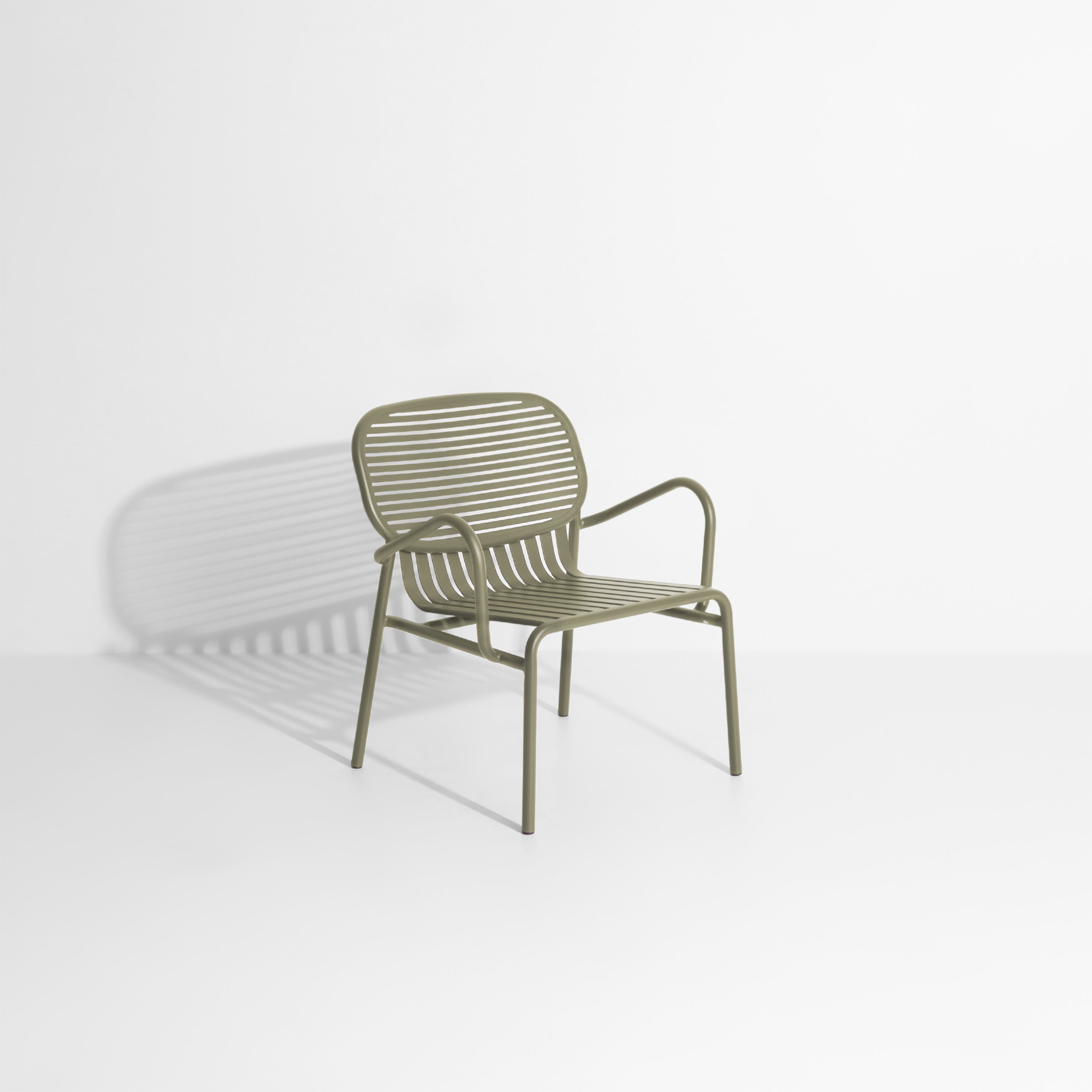 WEEK-END Olive Garden Armchair