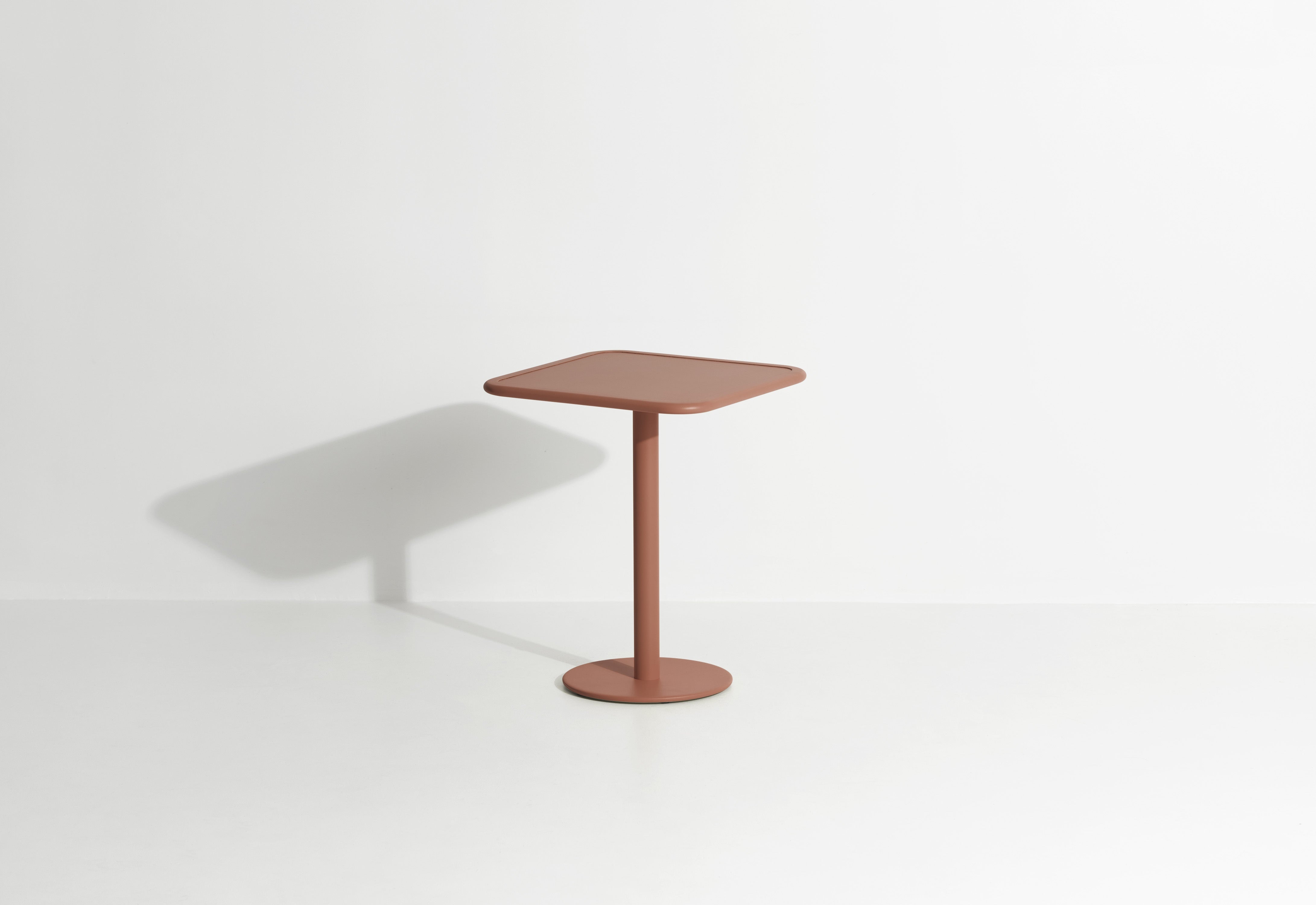 WEEK-END Square Garden Table in Terracotta