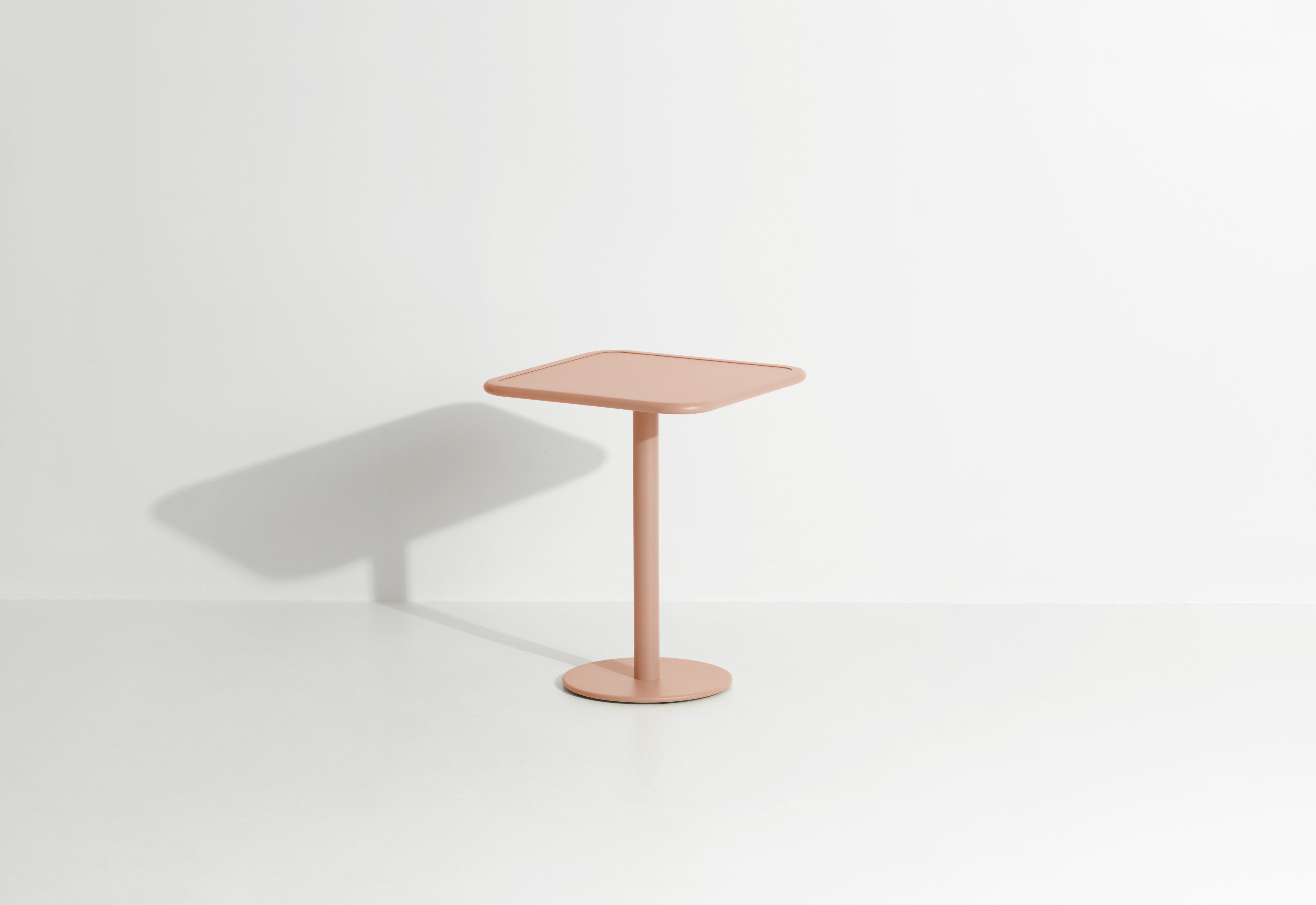 WEEK-END Square Garden Table in Pale Pink