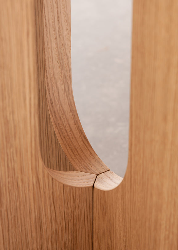 ANDROGYNE table oak wood