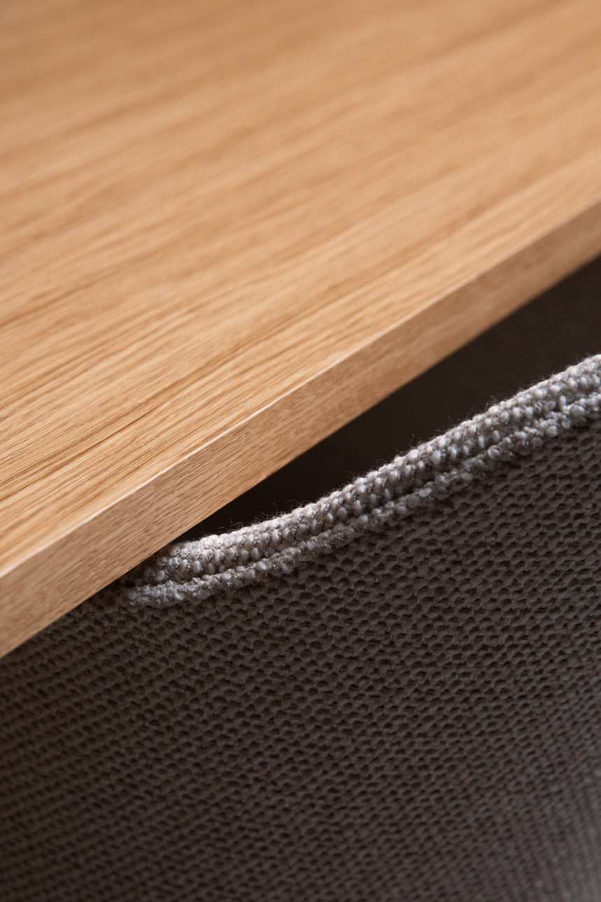 ANDROGYNE table oak wood
