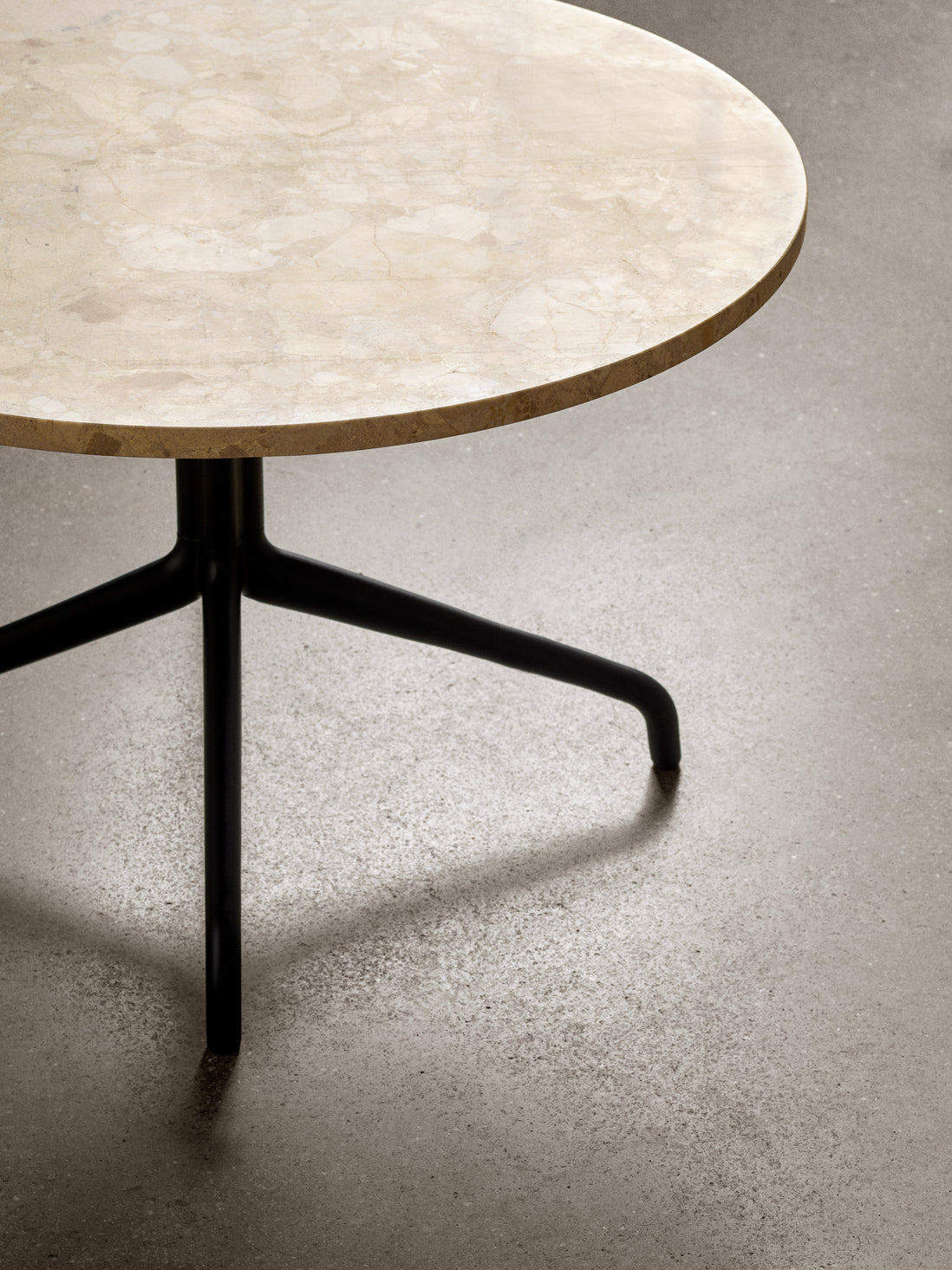 HARBOUR coffee table black oak wood
