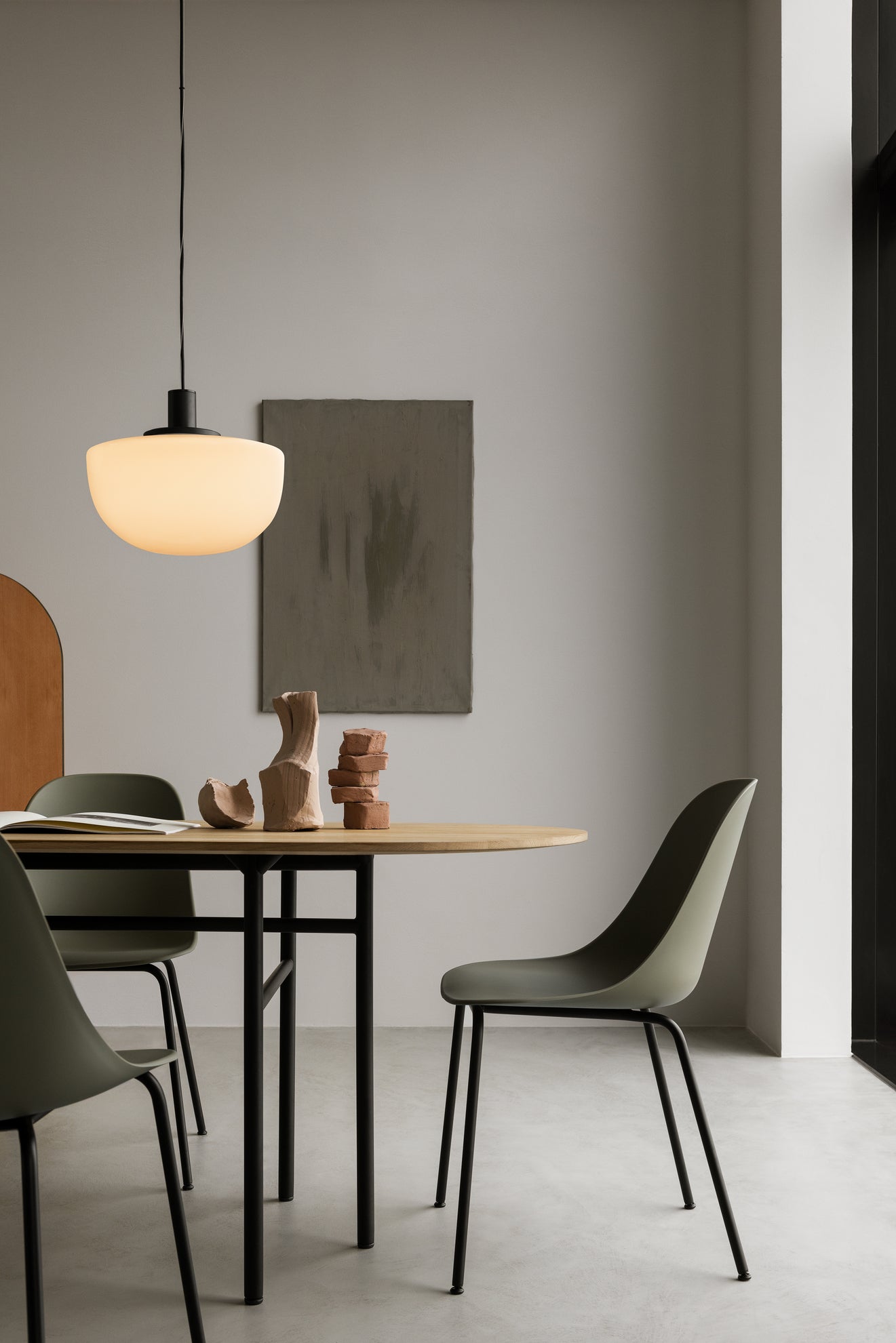 HARBOUR chair black leather with black steel base