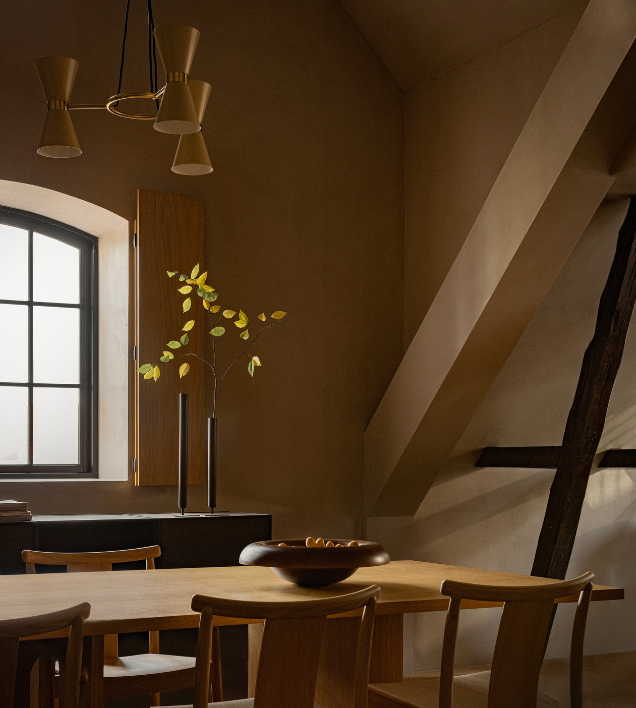 Wazon STANCE brązowany mosiądz