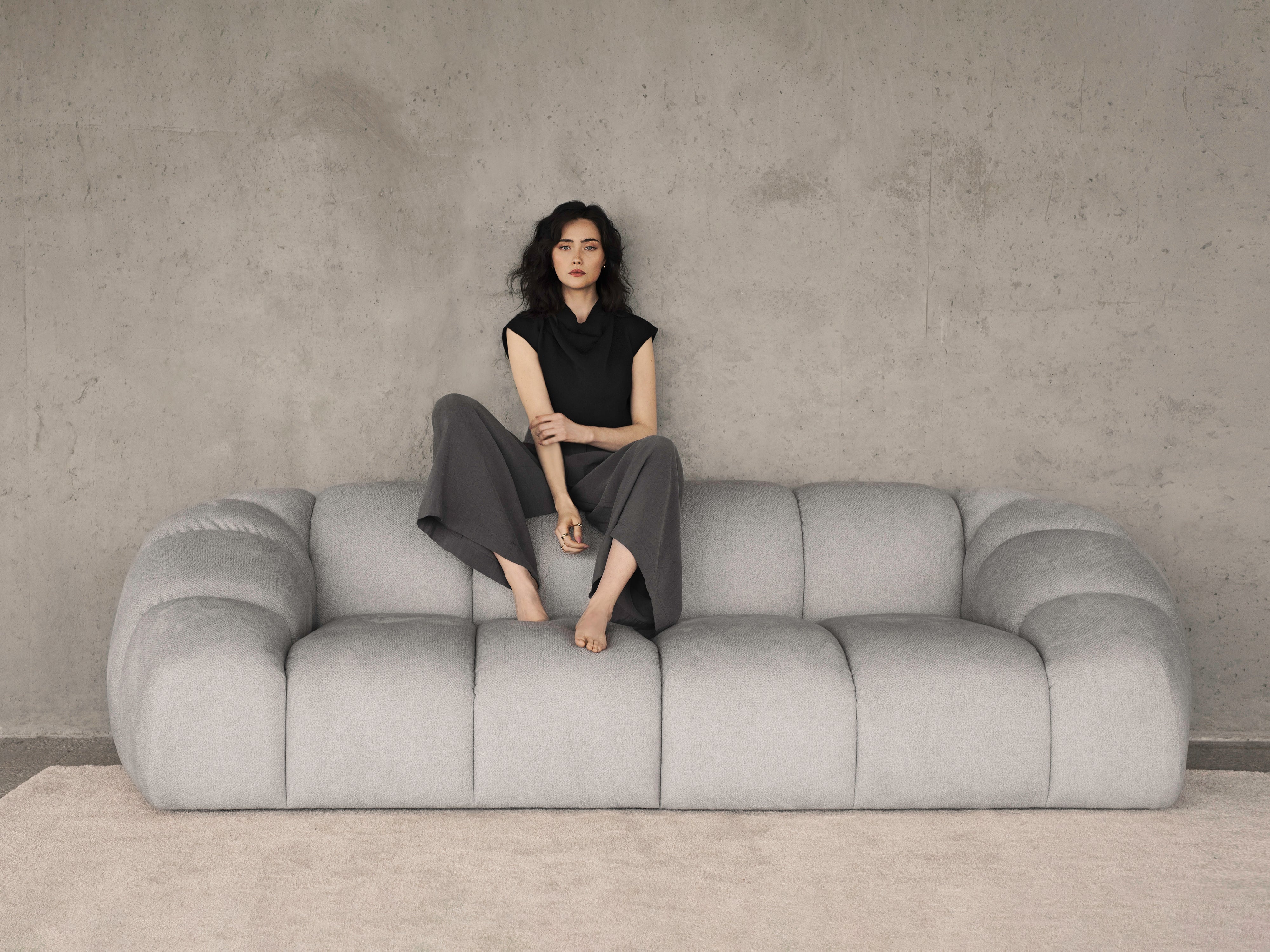 Velvet Linksecke Sofa, "Diana", 3 Sitze, Terrakotta, 294x182x72
In Europa gemacht