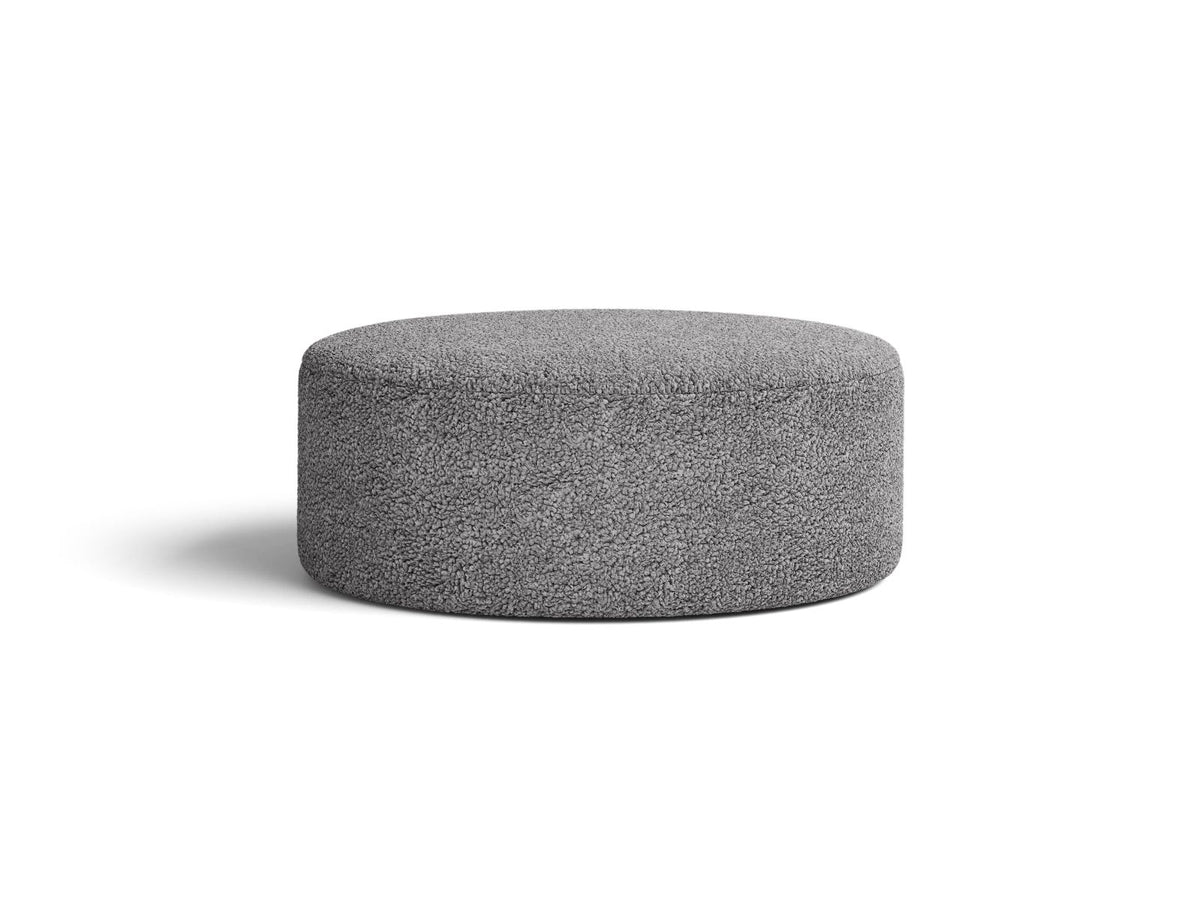Puf DIA jasnoszary puszysty boucle – ujęcie 2