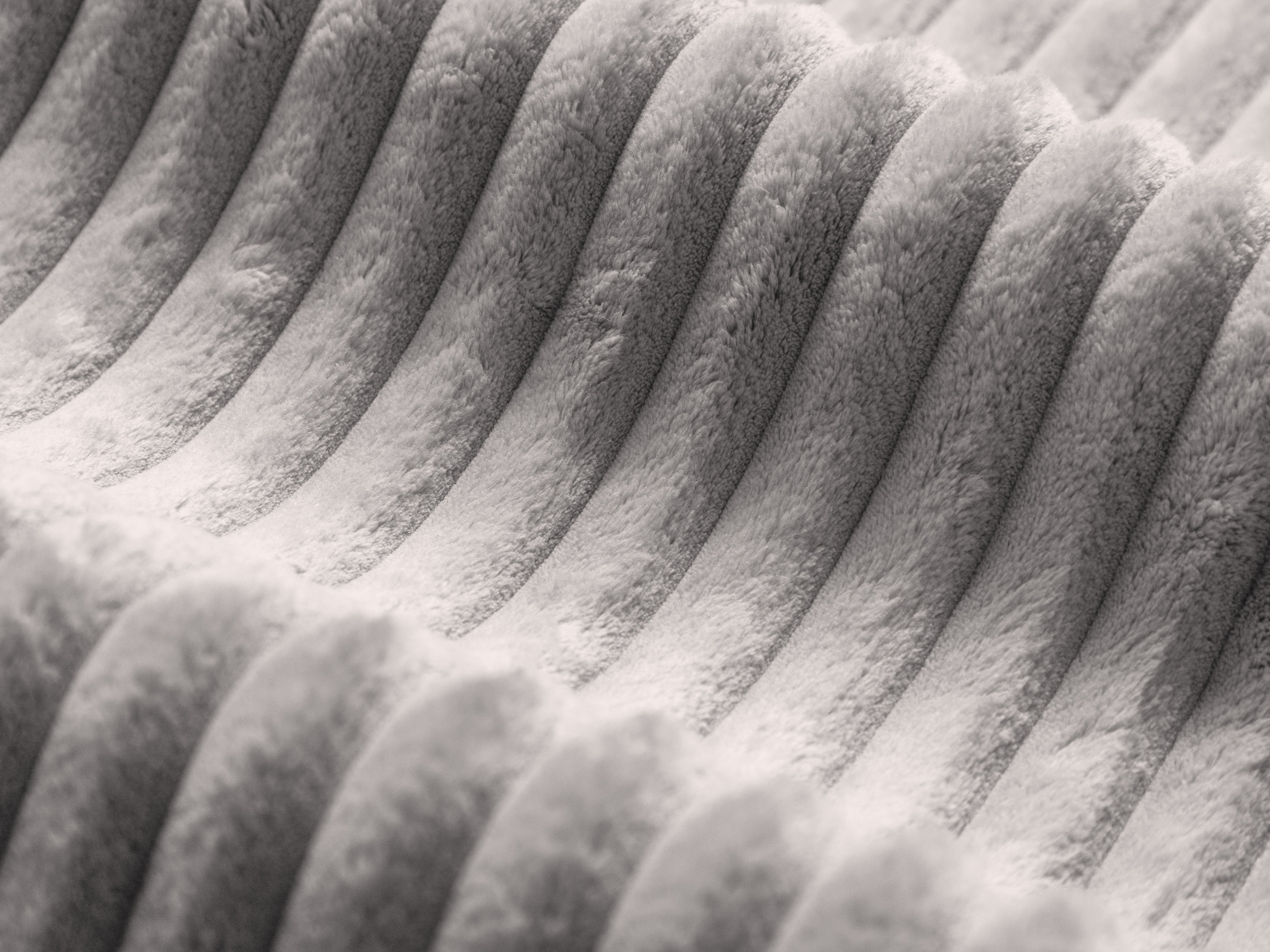 Right -sided panoramic corner of Martin light gray corduroy