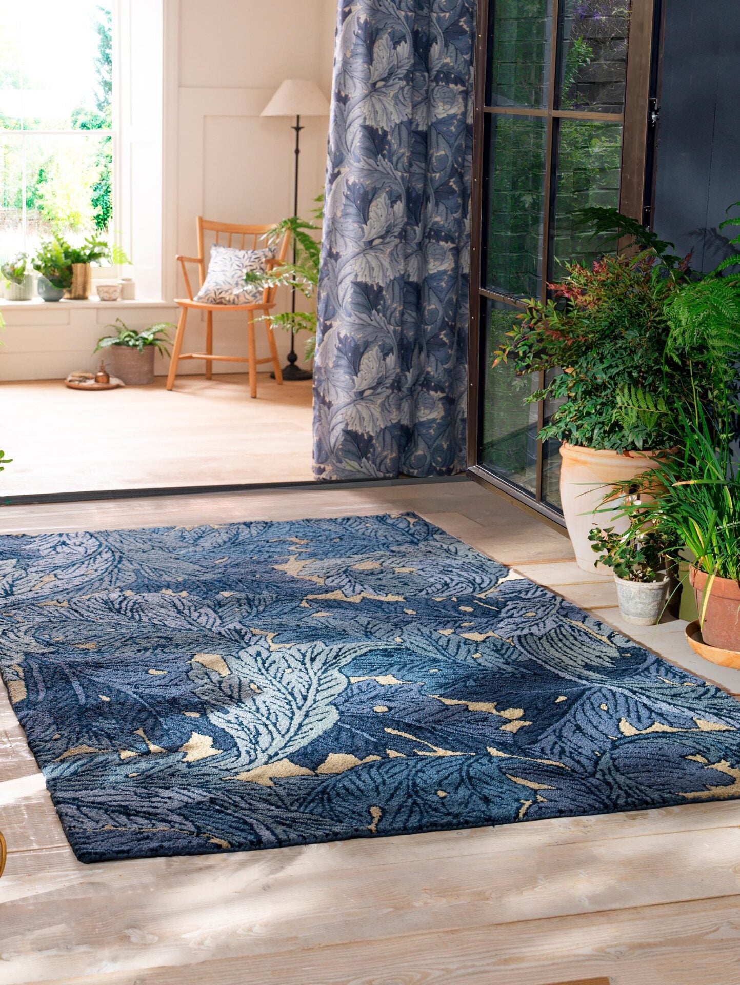 Outdoor-Teppich ACANTHUS INDIGO blau