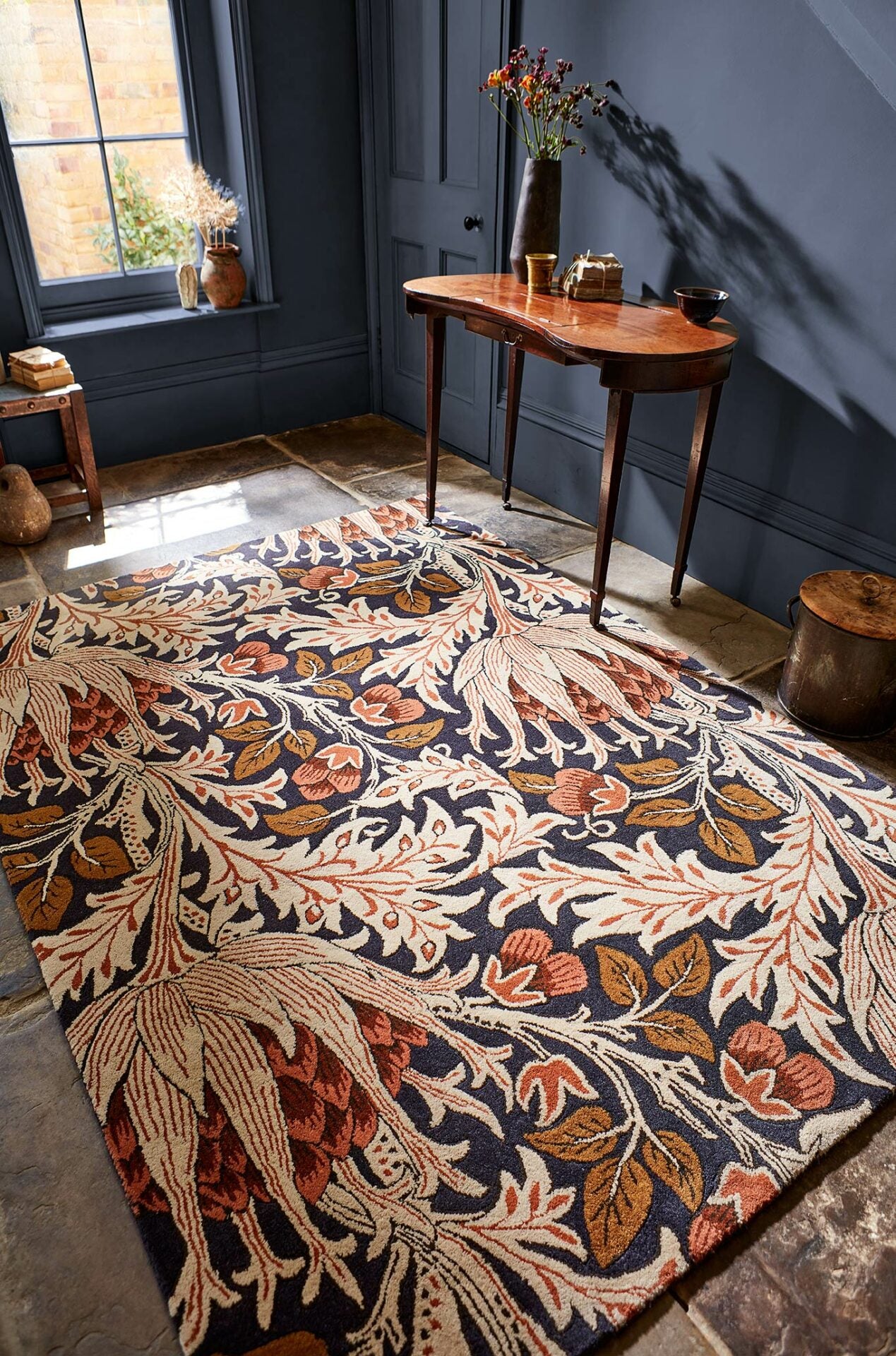 ARTICHOKE AMBER CHARCOAL Teppich beige-marineblau