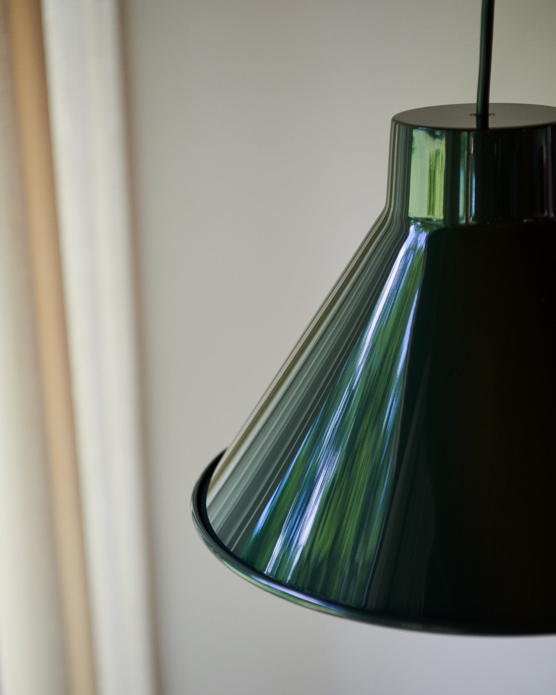 TOP dark green pendant lamp