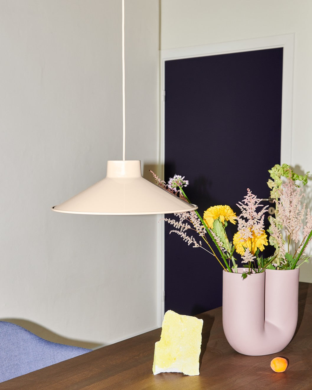 TOP beige pendant lamp