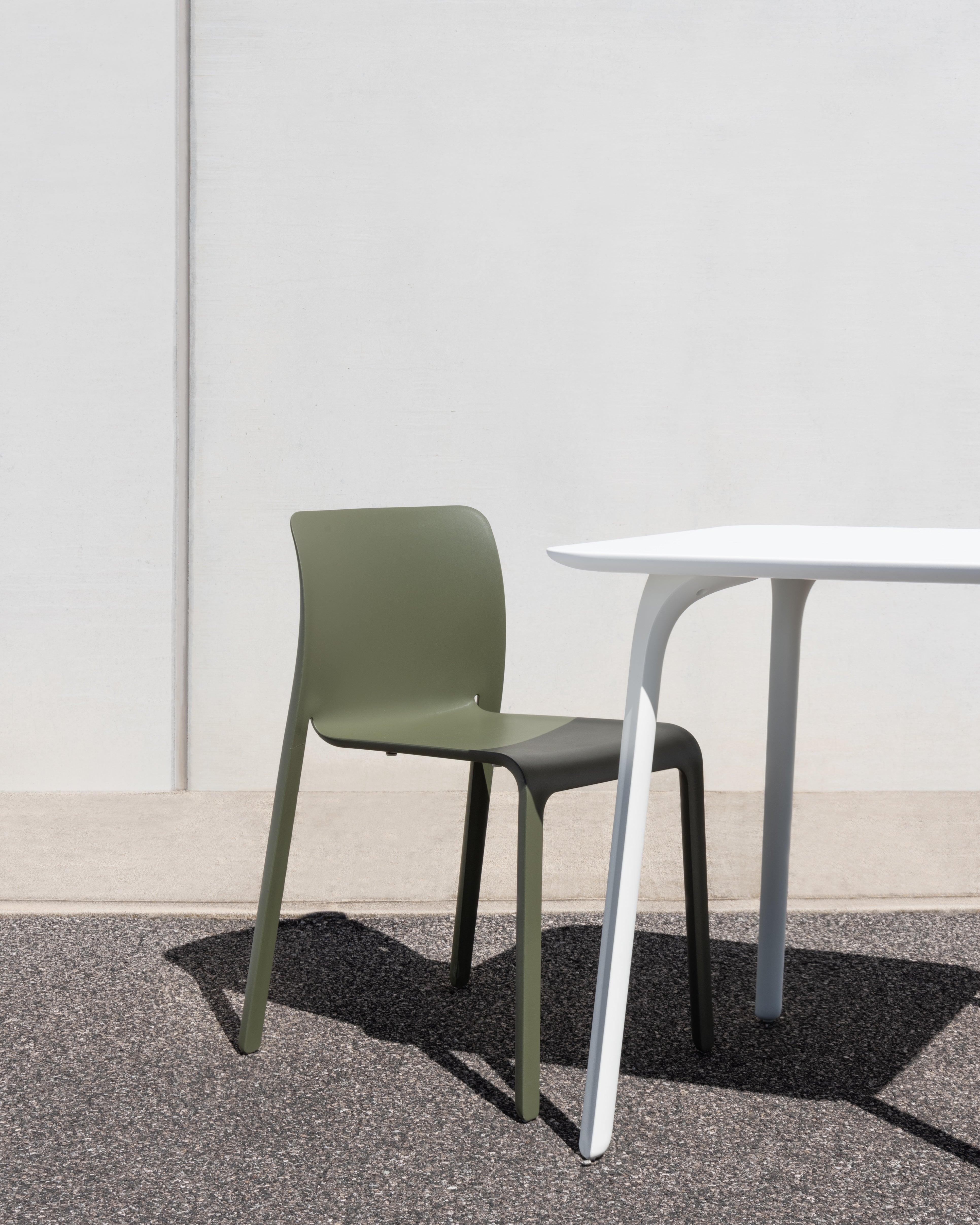 FIRST outdoor chair black