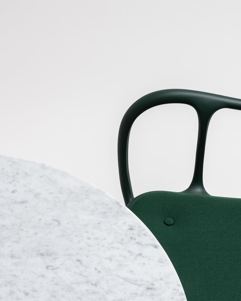 Round table MILA with a white steel base