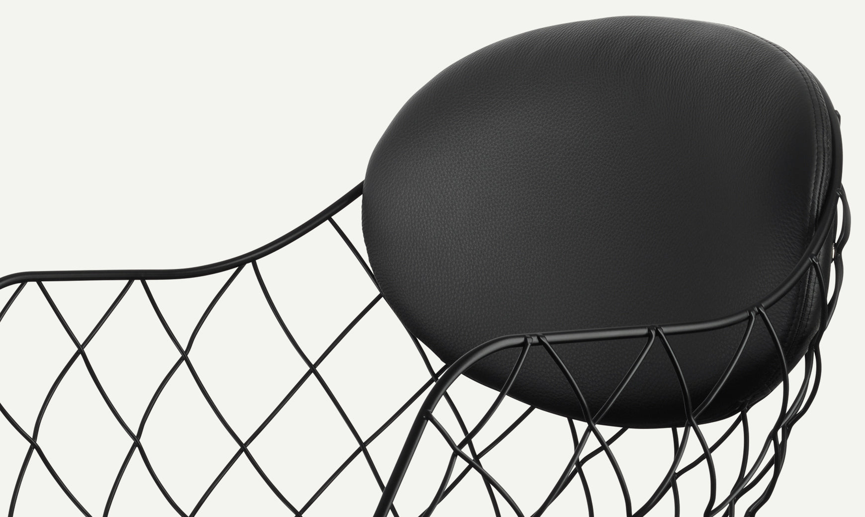 PIÑA rocking chair in black with an ash base