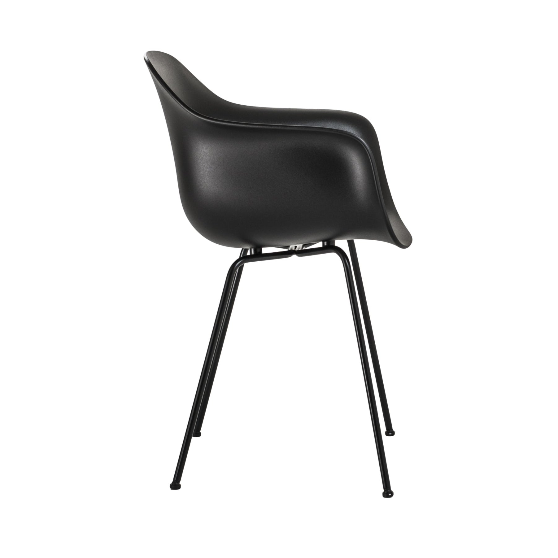 SUBSTANCE armchair in black with a metal base
