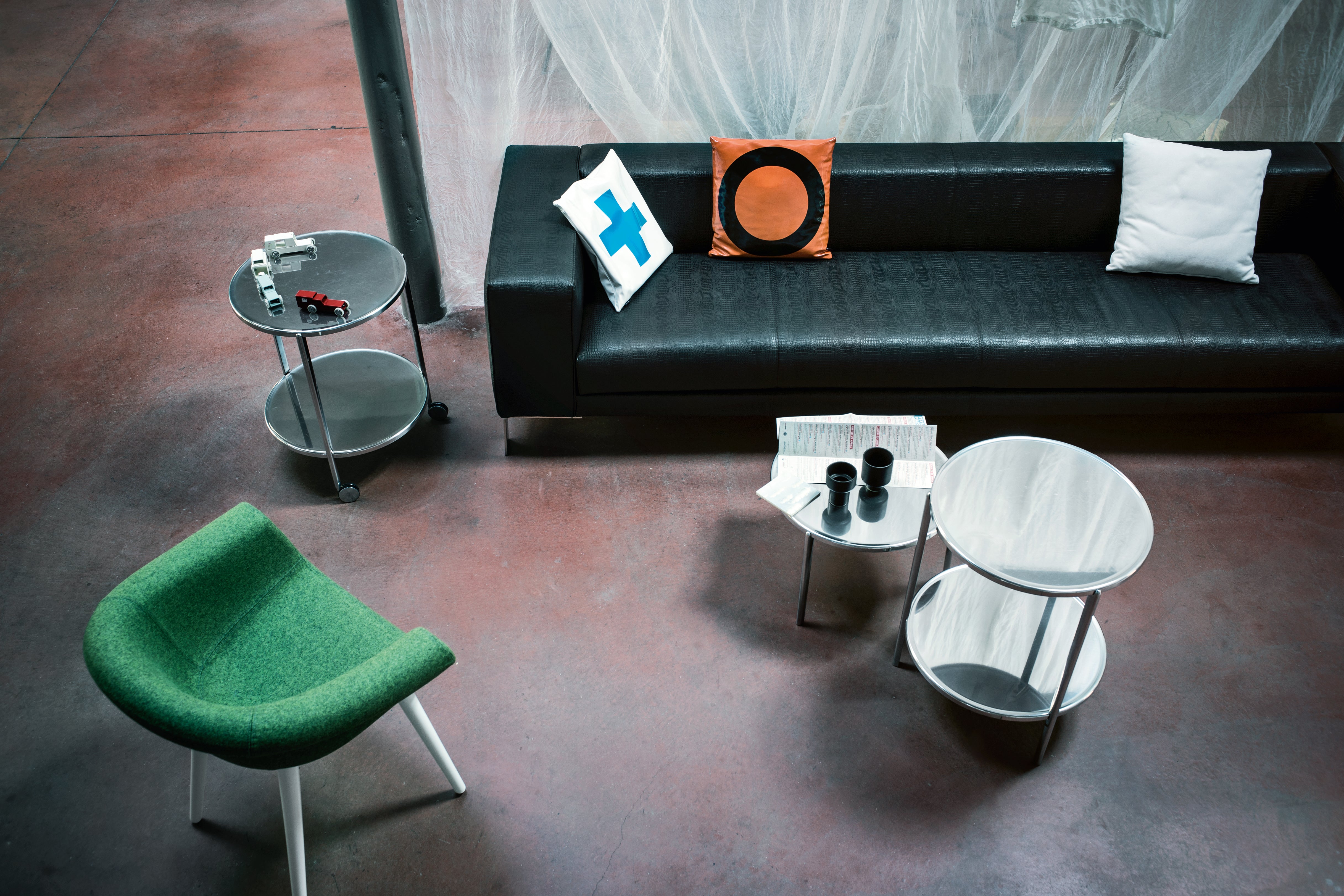 Couchtisch rund TAMBOUR poliertes Aluminium