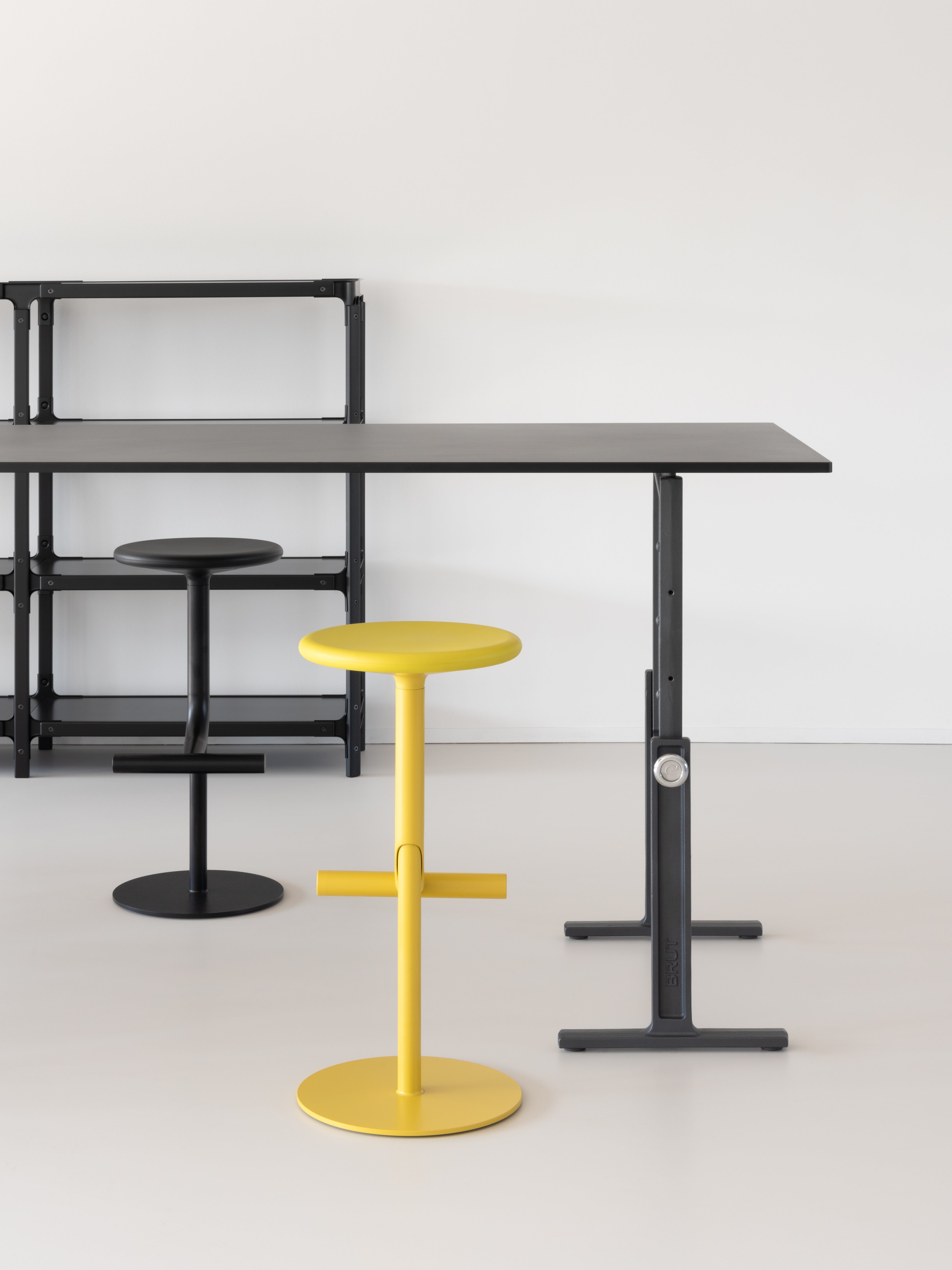 Drehhocker TIBU schwarz