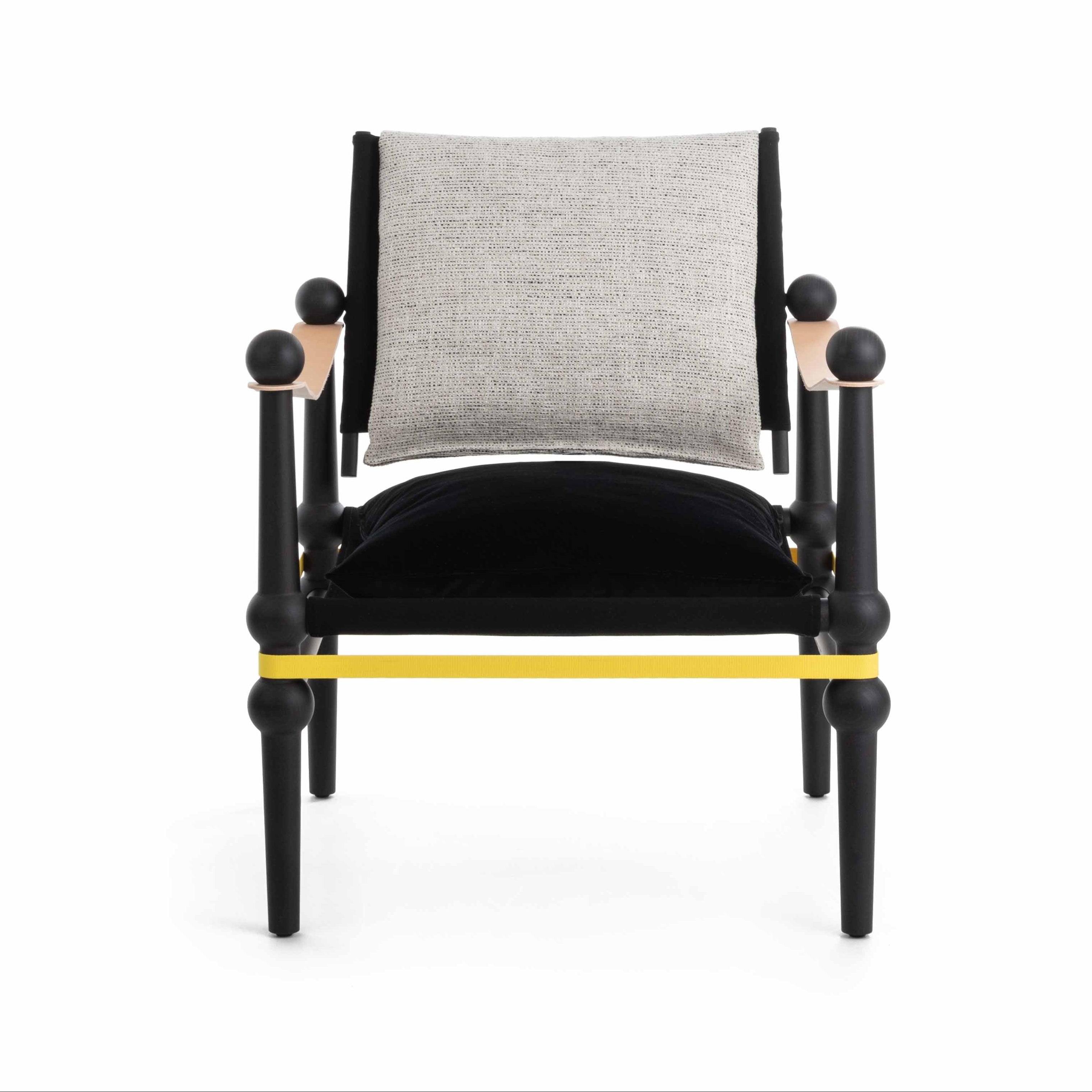 TWAIN armchair in black and gray with a black beech base