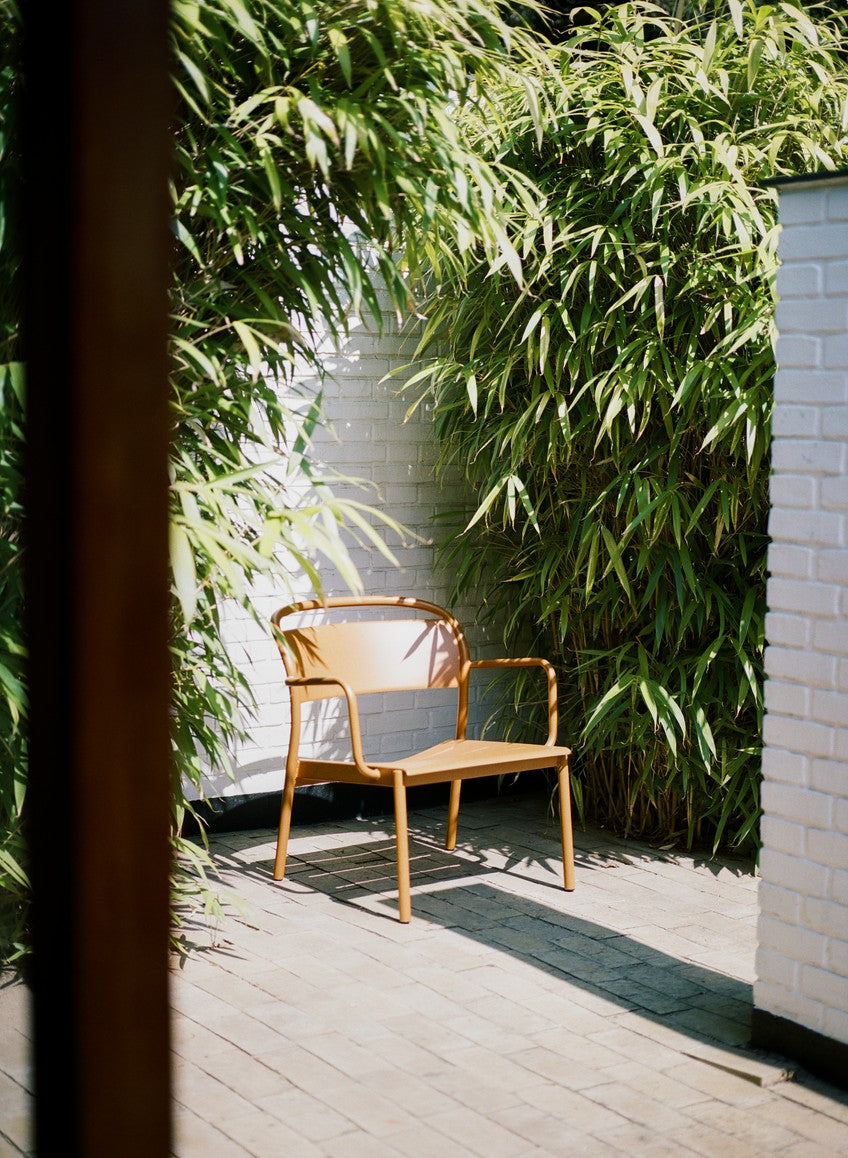 LINEAR Outdoor Armchair Orange Steel