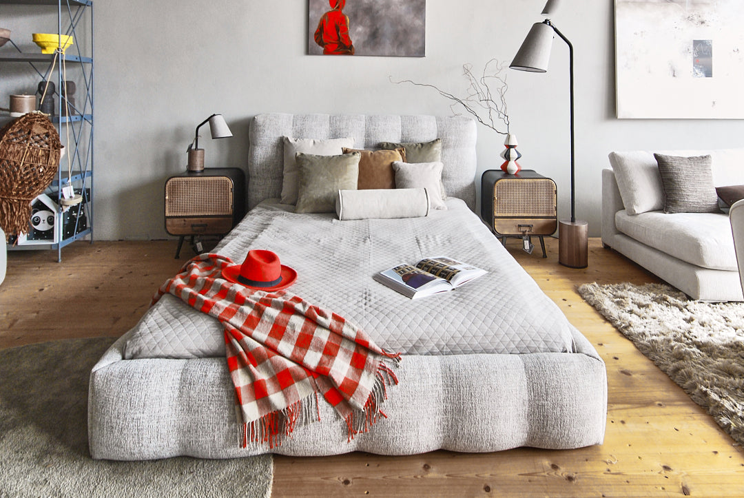 Upholstered bed MICHELLE customizable