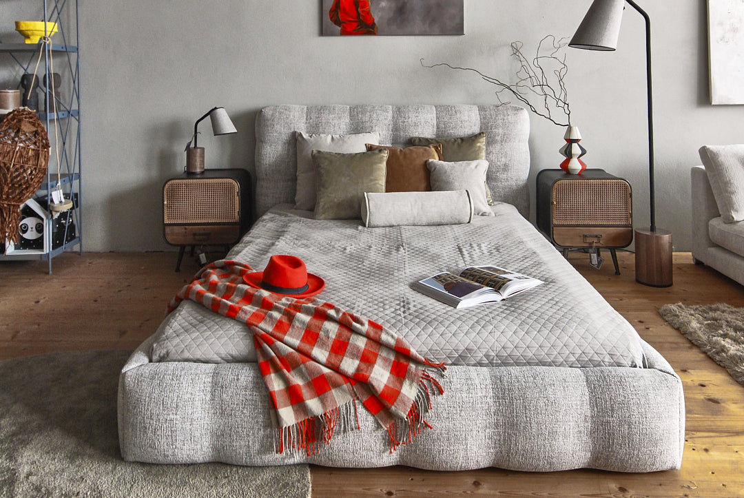 Upholstered bed MICHELLE customizable